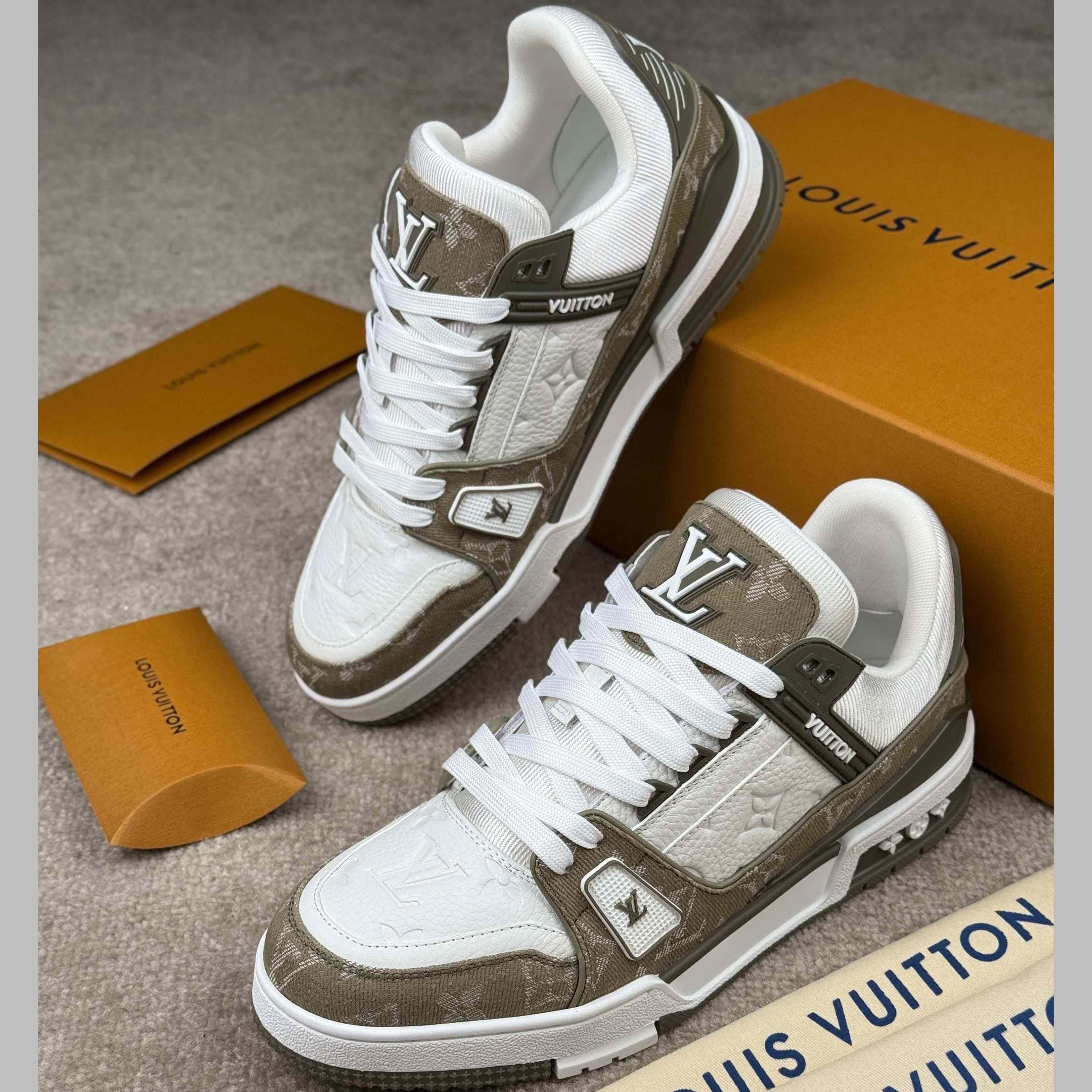 Louis Vuitton LV Trainer Sneaker   1AIKN0 - DesignerGu