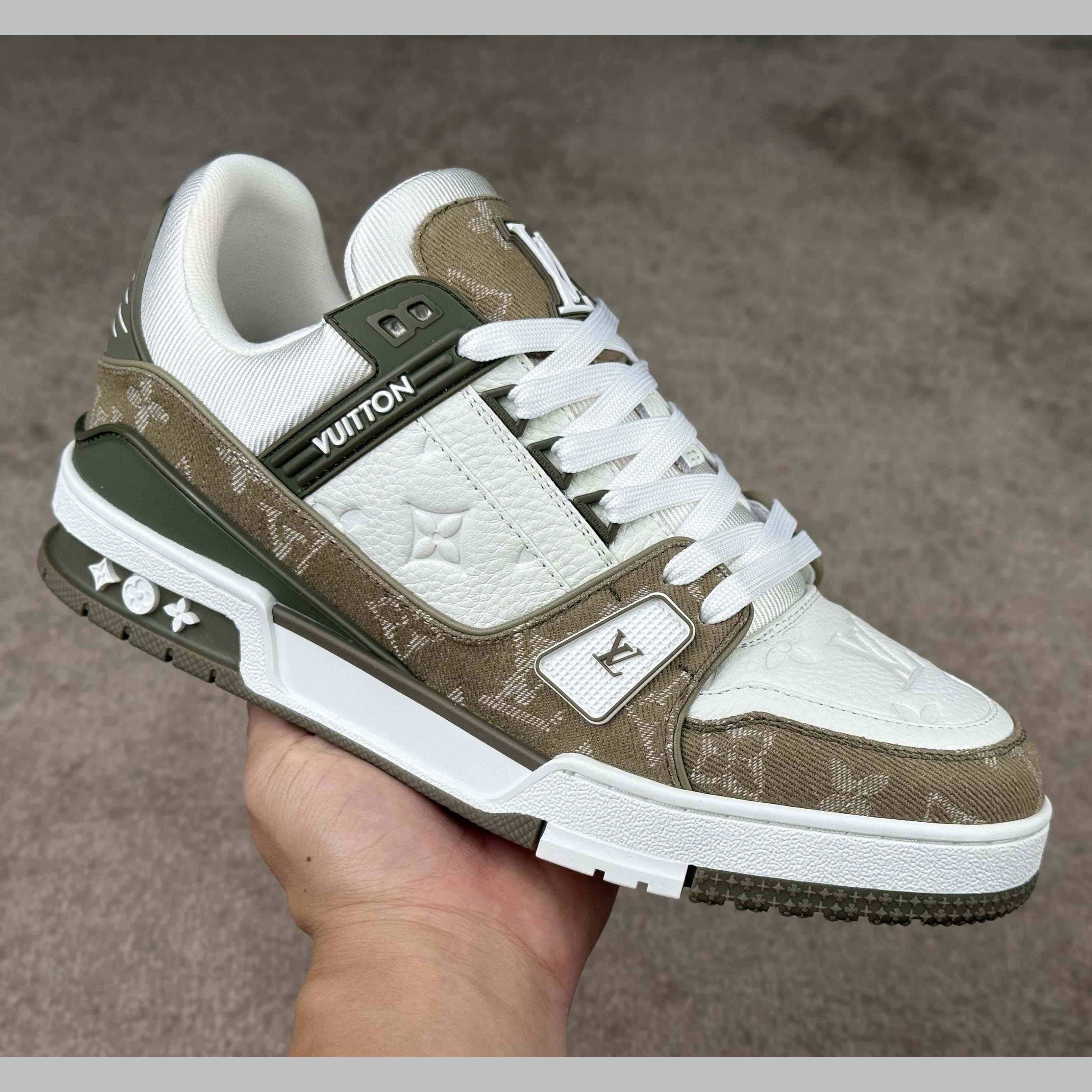 Louis Vuitton LV Trainer Sneaker   1AIKN0 - DesignerGu