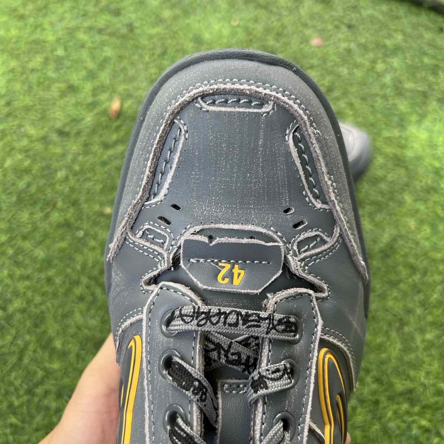 Balenciaga Hamptons Worn-Out Sneaker In Grey And Yellow Cowskin And Polyester - DesignerGu