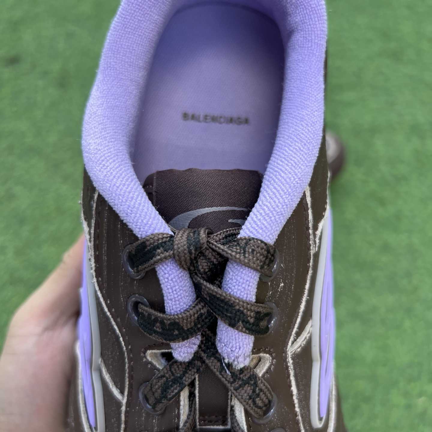 Balenciaga Hamptons Medium Worn-Out Sneaker In Brown And Lilac Cowskin And Polyester - DesignerGu