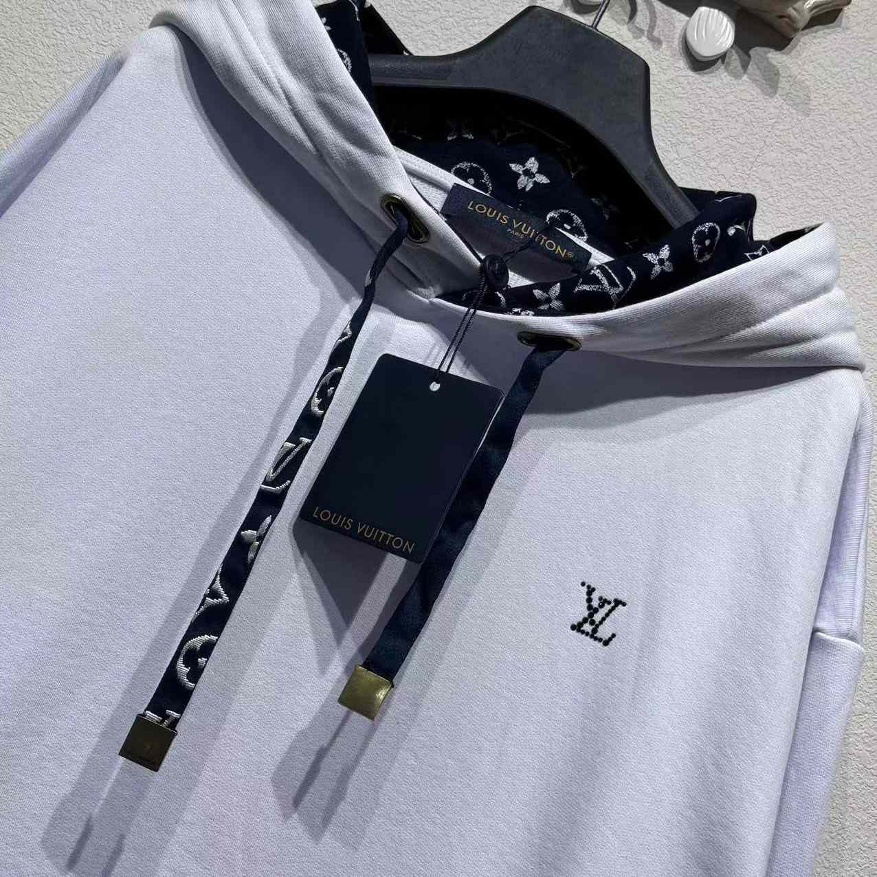 Louis Vuitton Cotton Hoodie   1AHUGG - DesignerGu