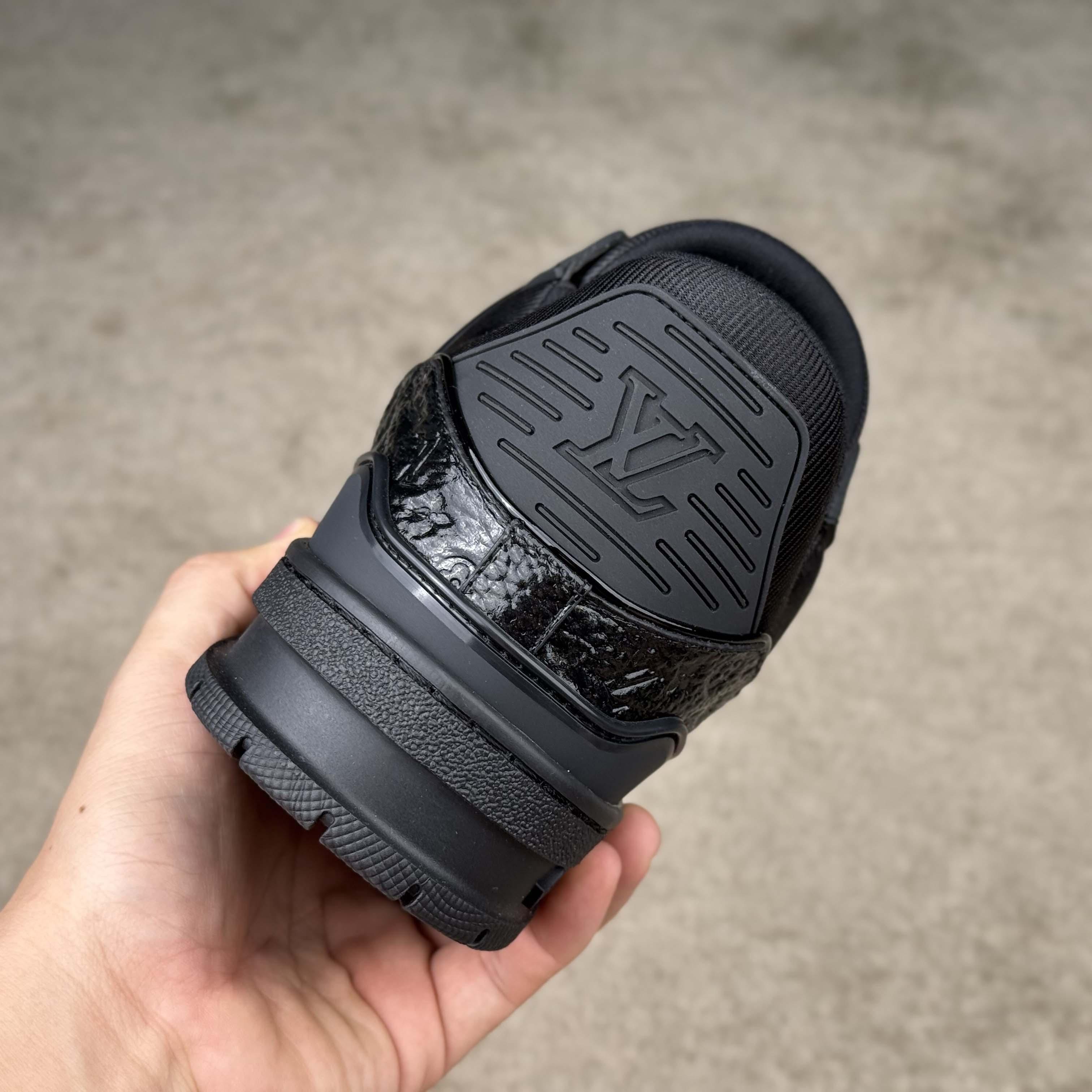 Louis Vuitton LV Trainer Sneaker   1AHTA2 - DesignerGu