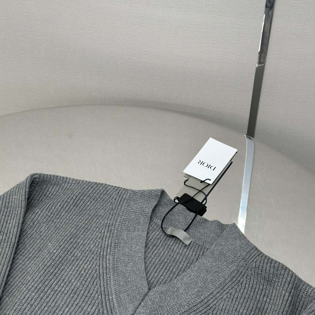 Dior V-Neck Sweater - DesignerGu