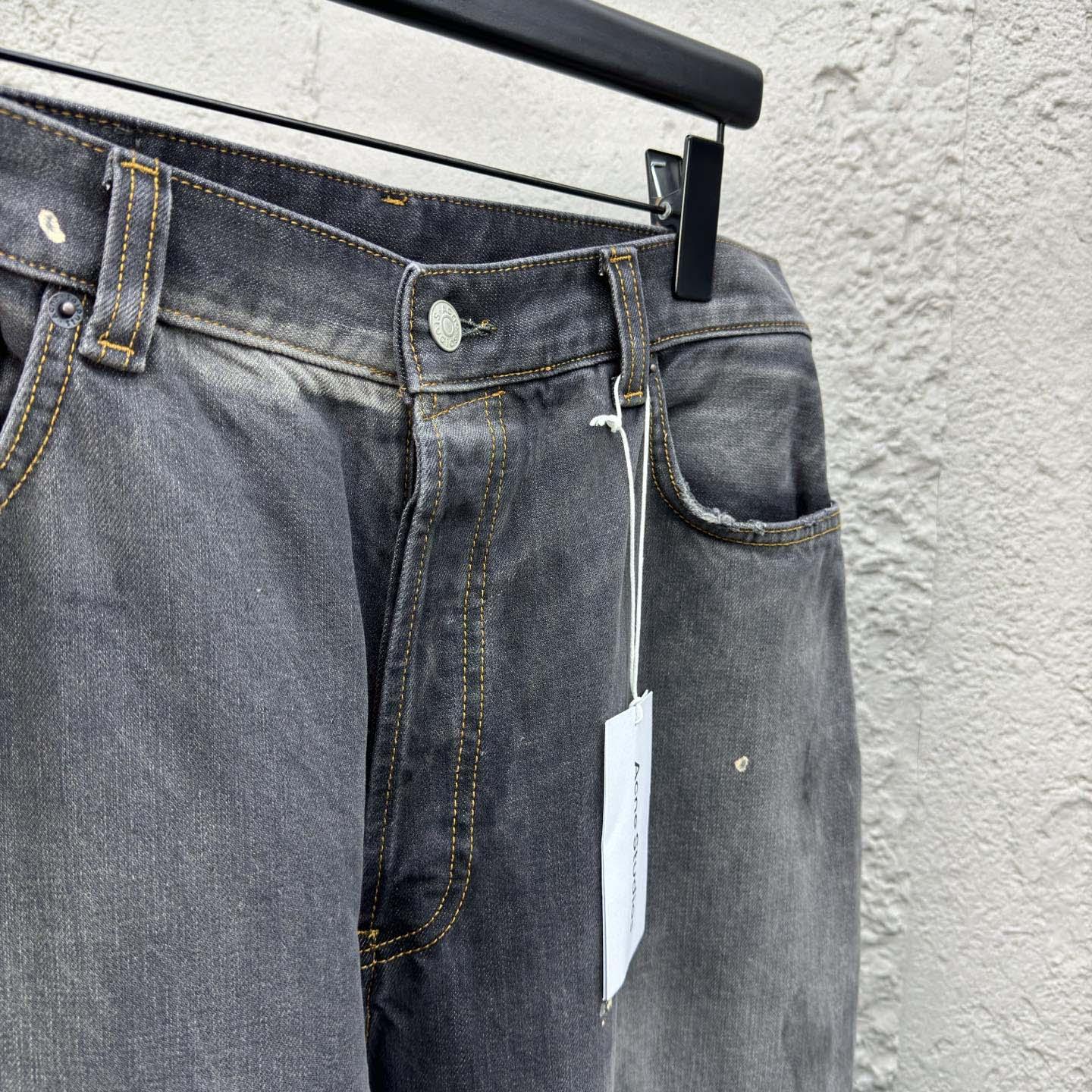 Acne Studios Loose Fit Jeans - 2023m - DesignerGu