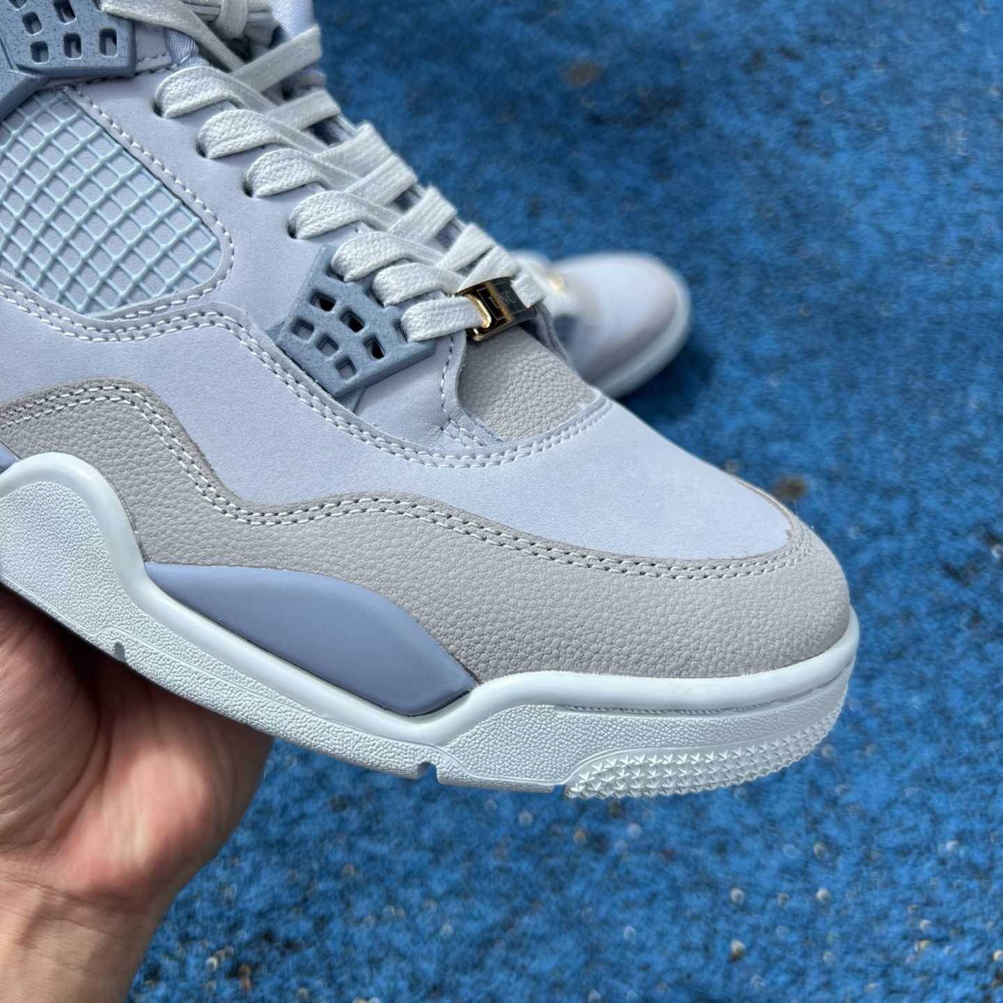 Jordan Air Jordan 4 UNC Tar Heels PE    HV9204-407 - DesignerGu