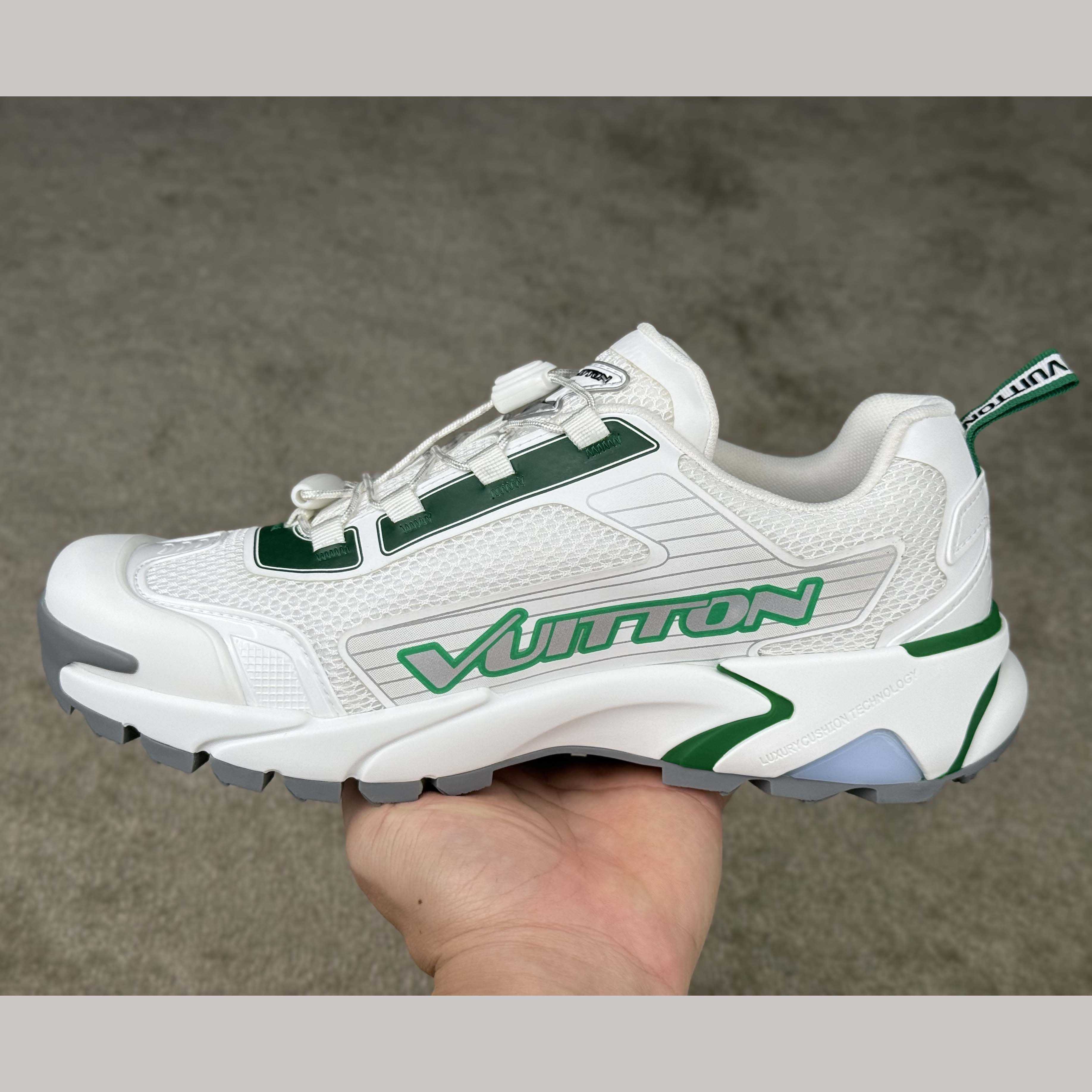 Louis Vuitton LV Runner Tatic Sneaker     1AHTVV - DesignerGu