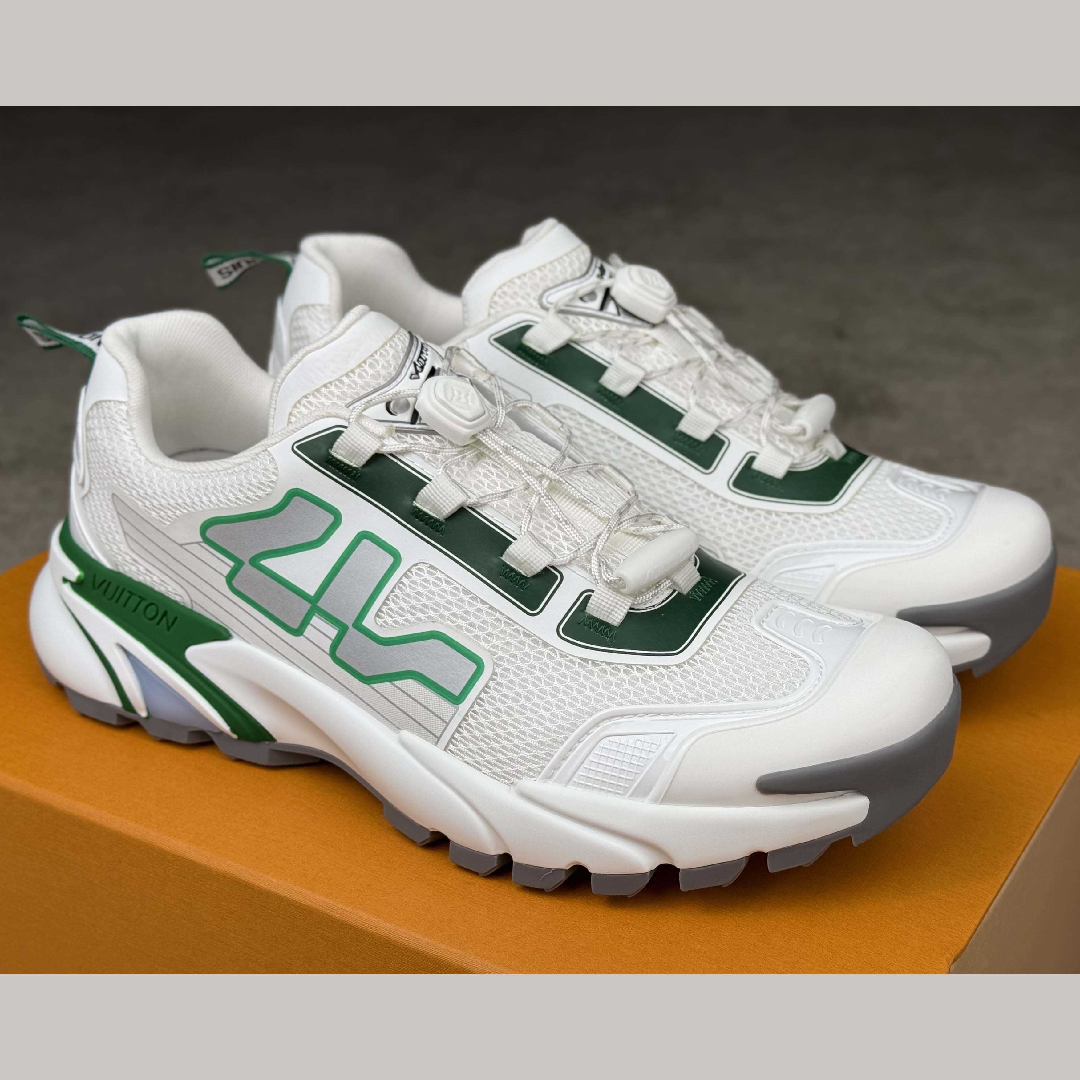 Louis Vuitton LV Runner Tatic Sneaker     1AHTVV - DesignerGu