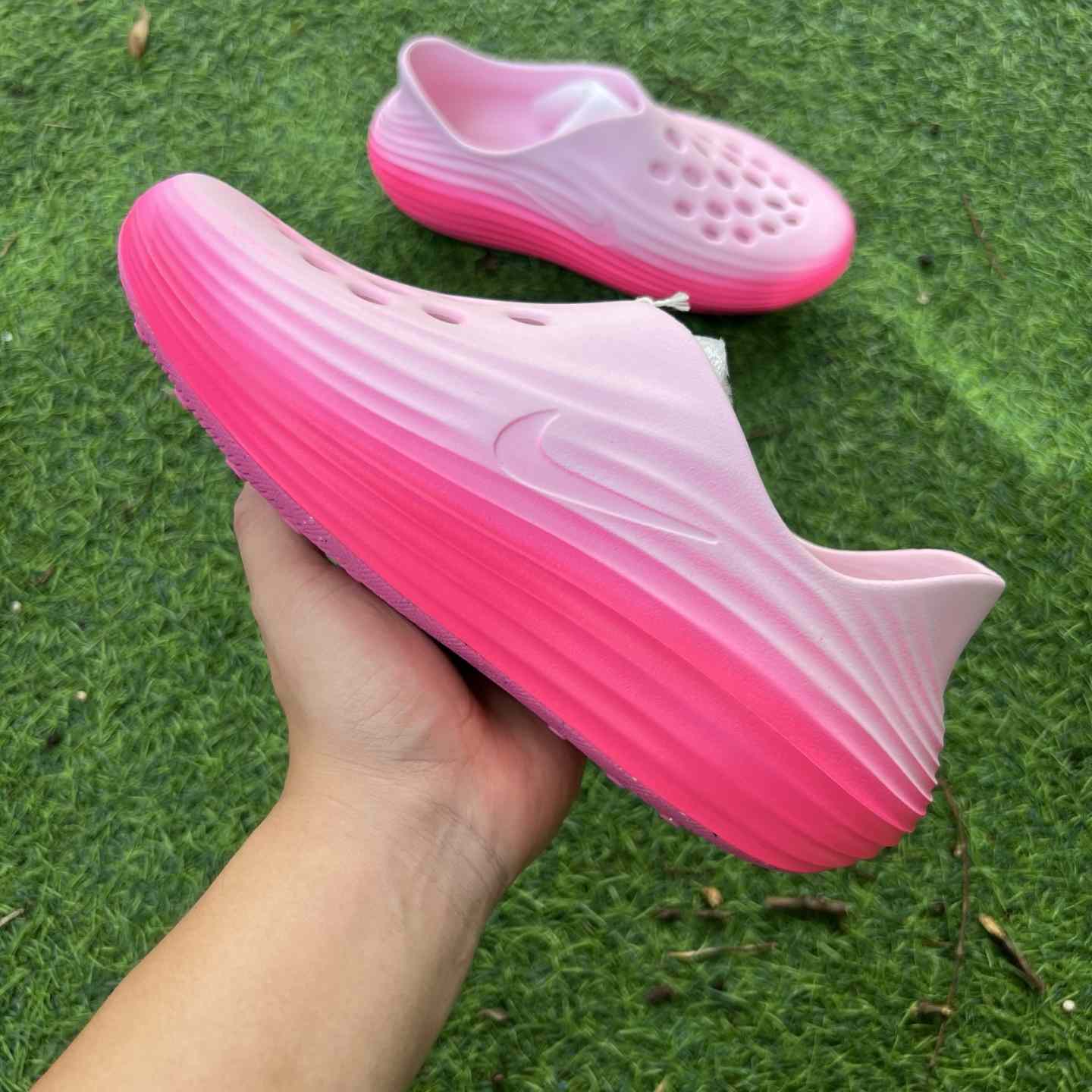 Nike React X Rejuven8 in pink  HV5062-601 - DesignerGu