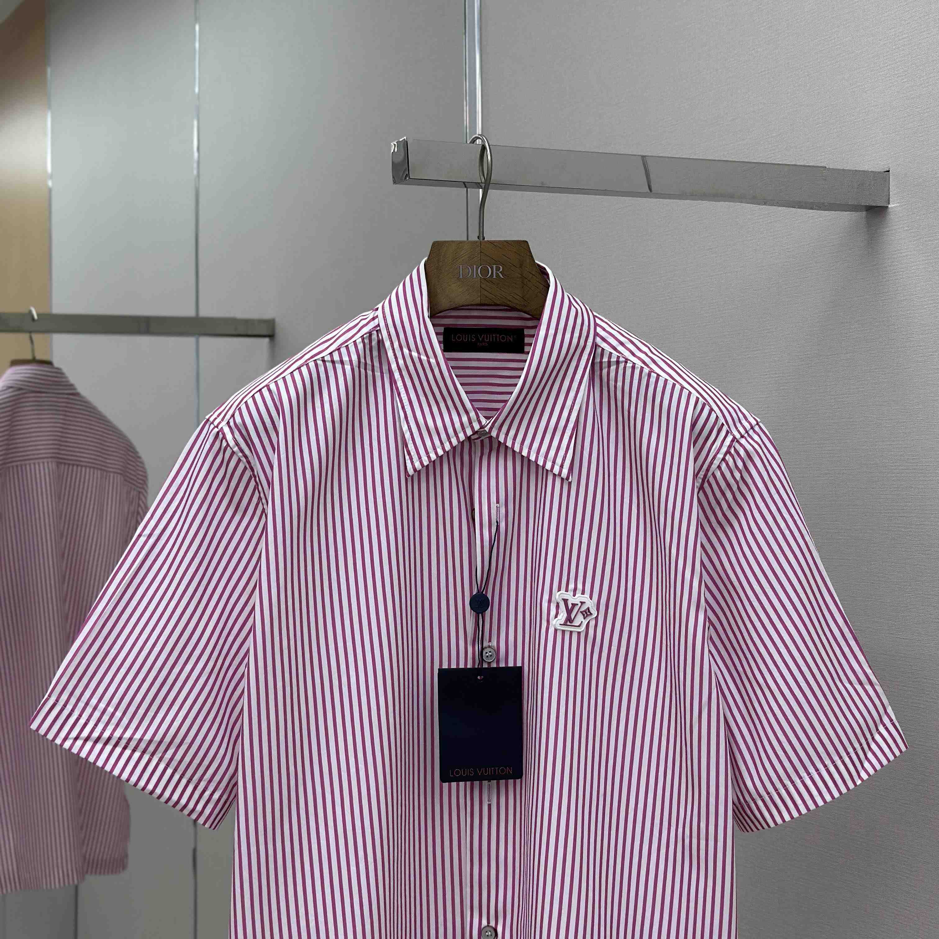 Louis Vuitton Monogram Striped Short-Sleeved Shirt   1AHVX7 - DesignerGu