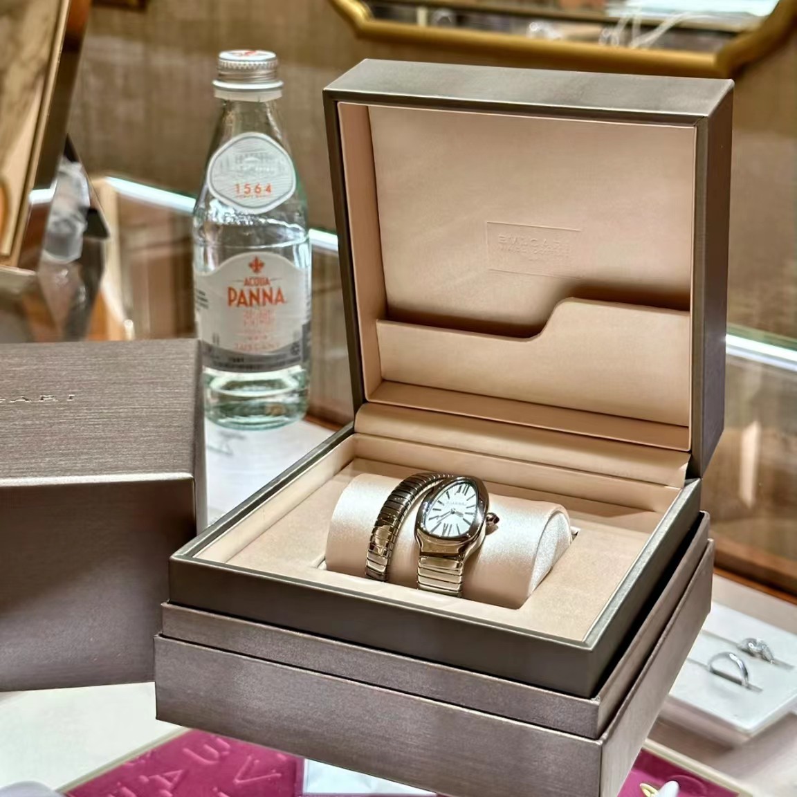 Bvlgari  Watch - DesignerGu