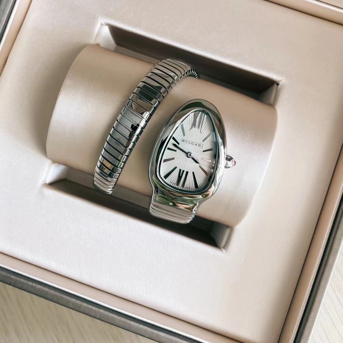 Bvlgari  Watch - DesignerGu