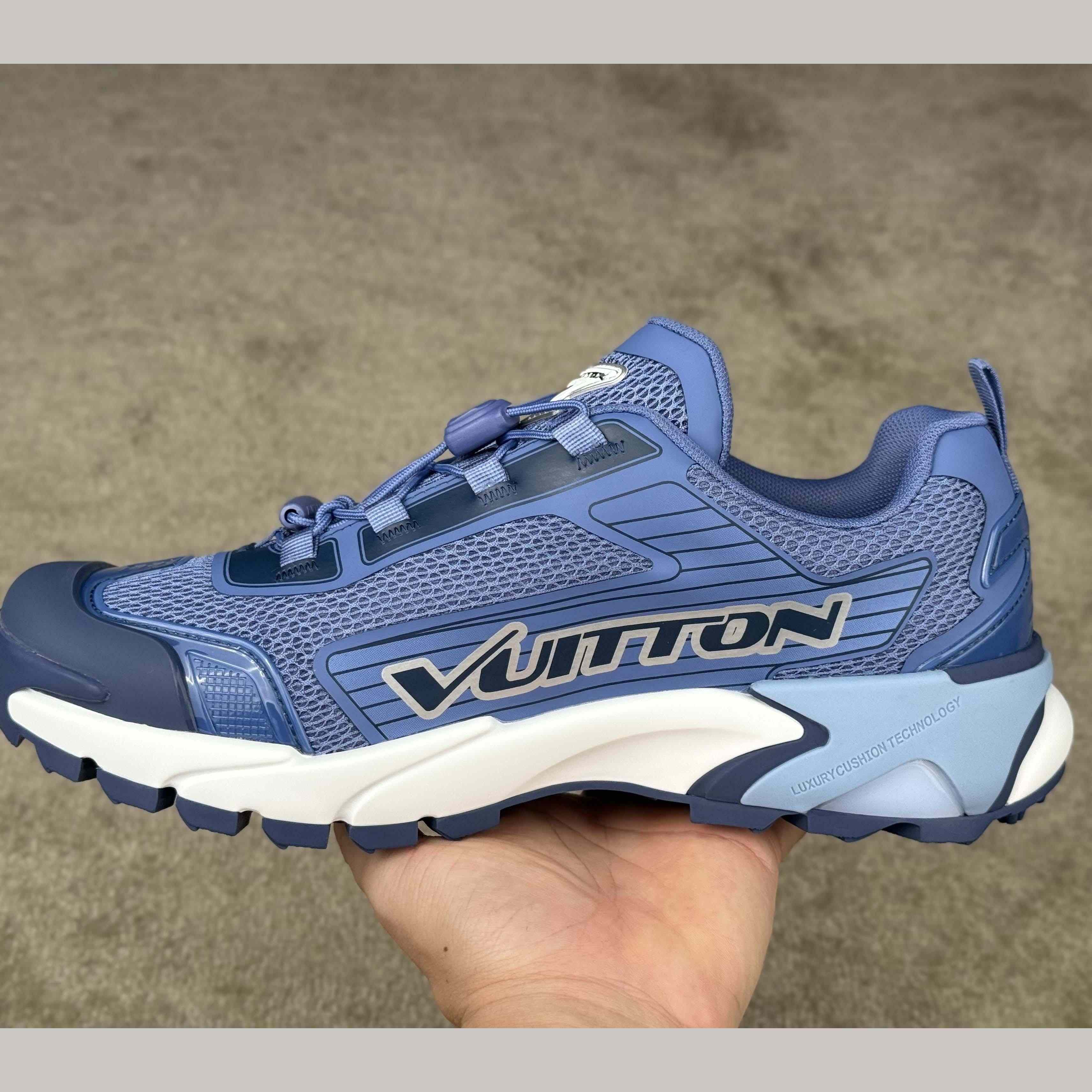 Louis Vuitton LV Runner Tatic Sneaker     1AHCPS - DesignerGu