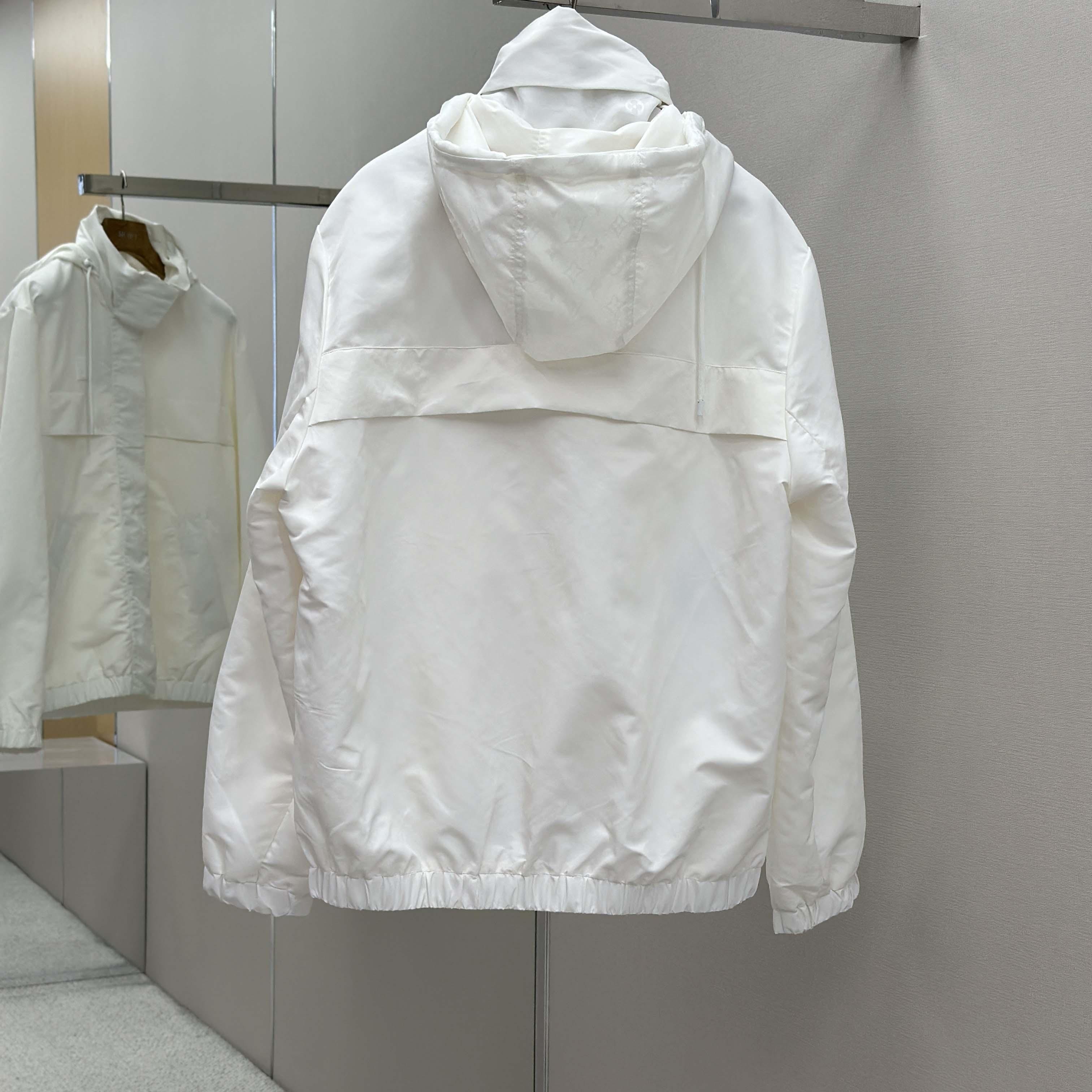 Louis Vuitton Signature Windbreaker   1AHUH1 - DesignerGu