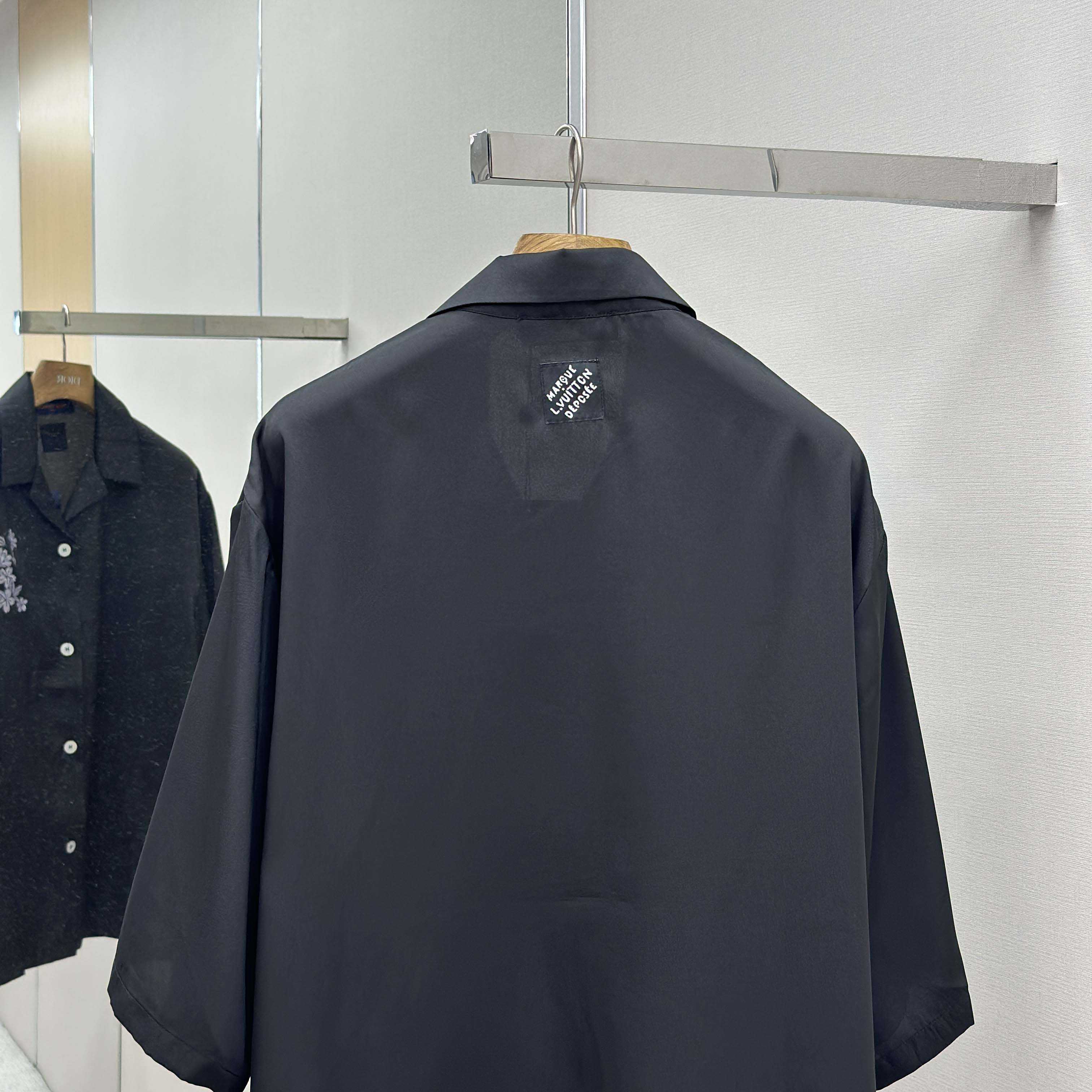 Louis Vuitton Printed Signature Silk Shirt   1AIMHT - DesignerGu