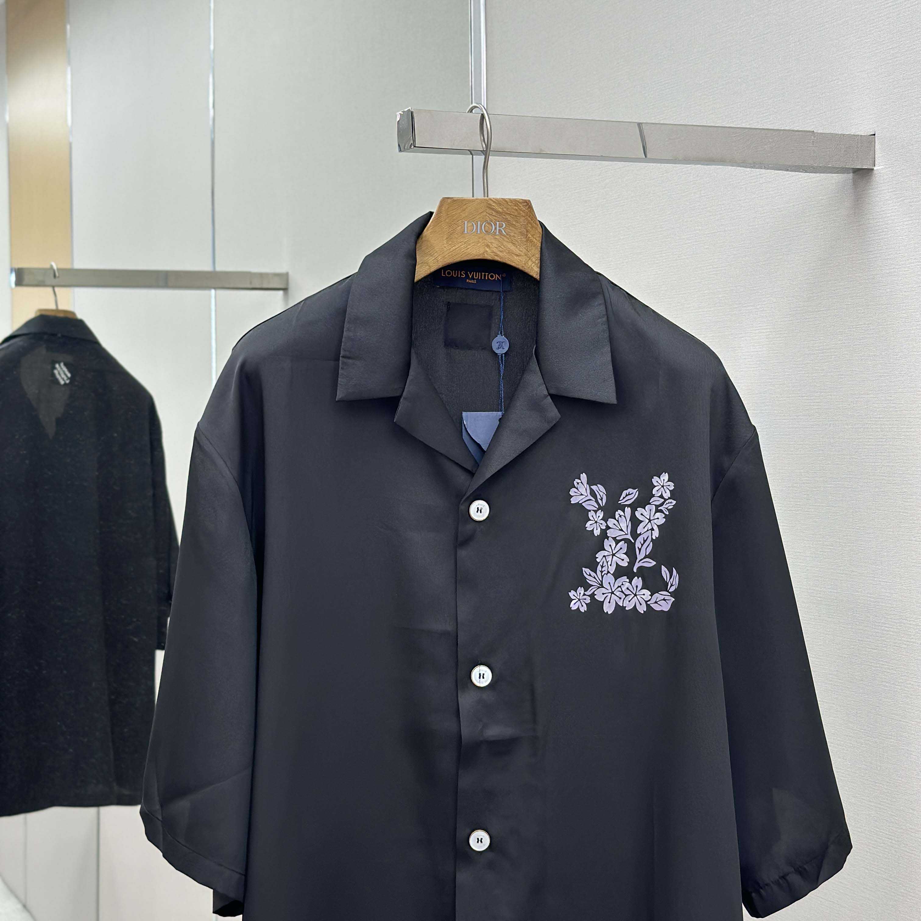 Louis Vuitton Printed Signature Silk Shirt   1AIMHT - DesignerGu