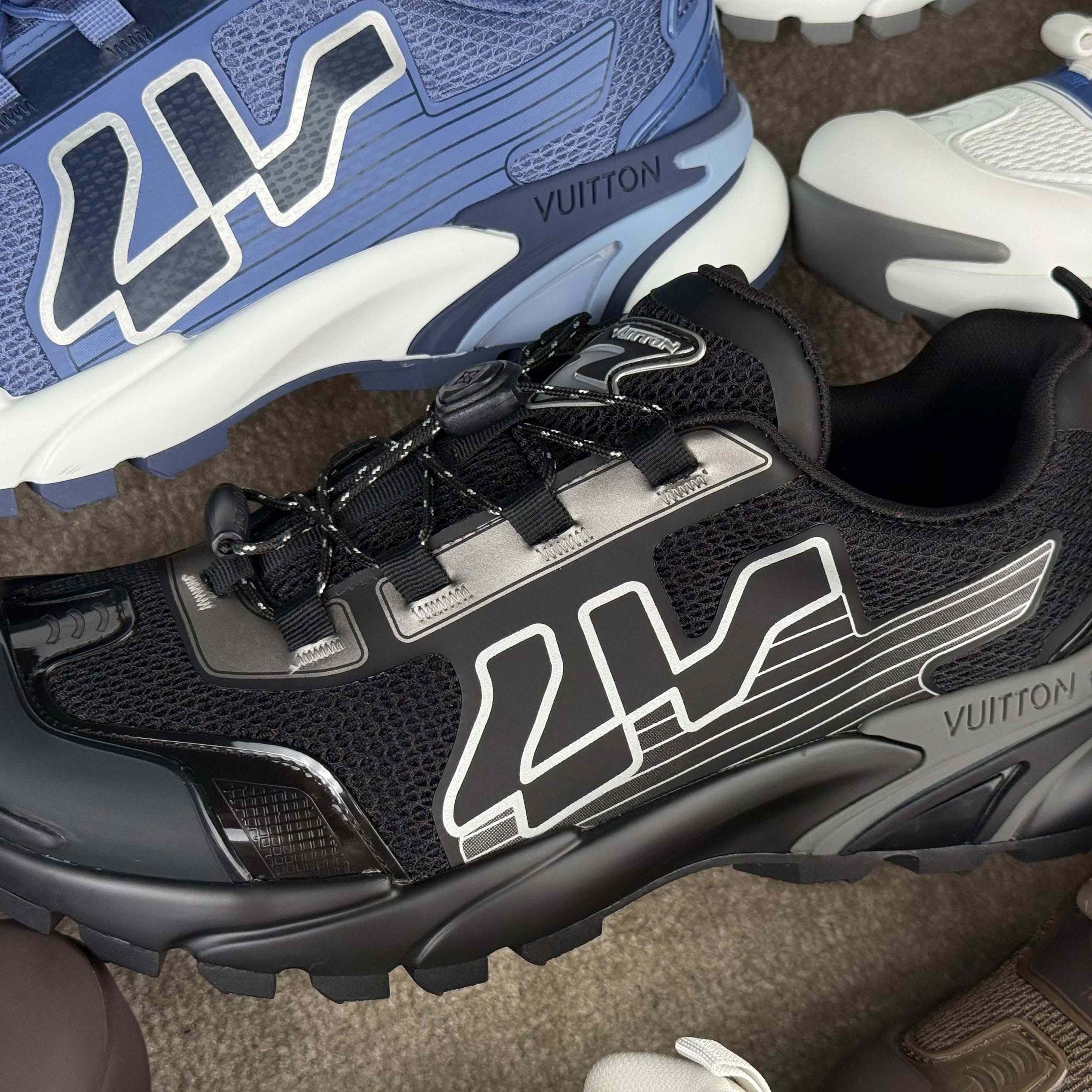 Louis Vuitton LV Runner Tatic Sneaker     1ADH08 - DesignerGu