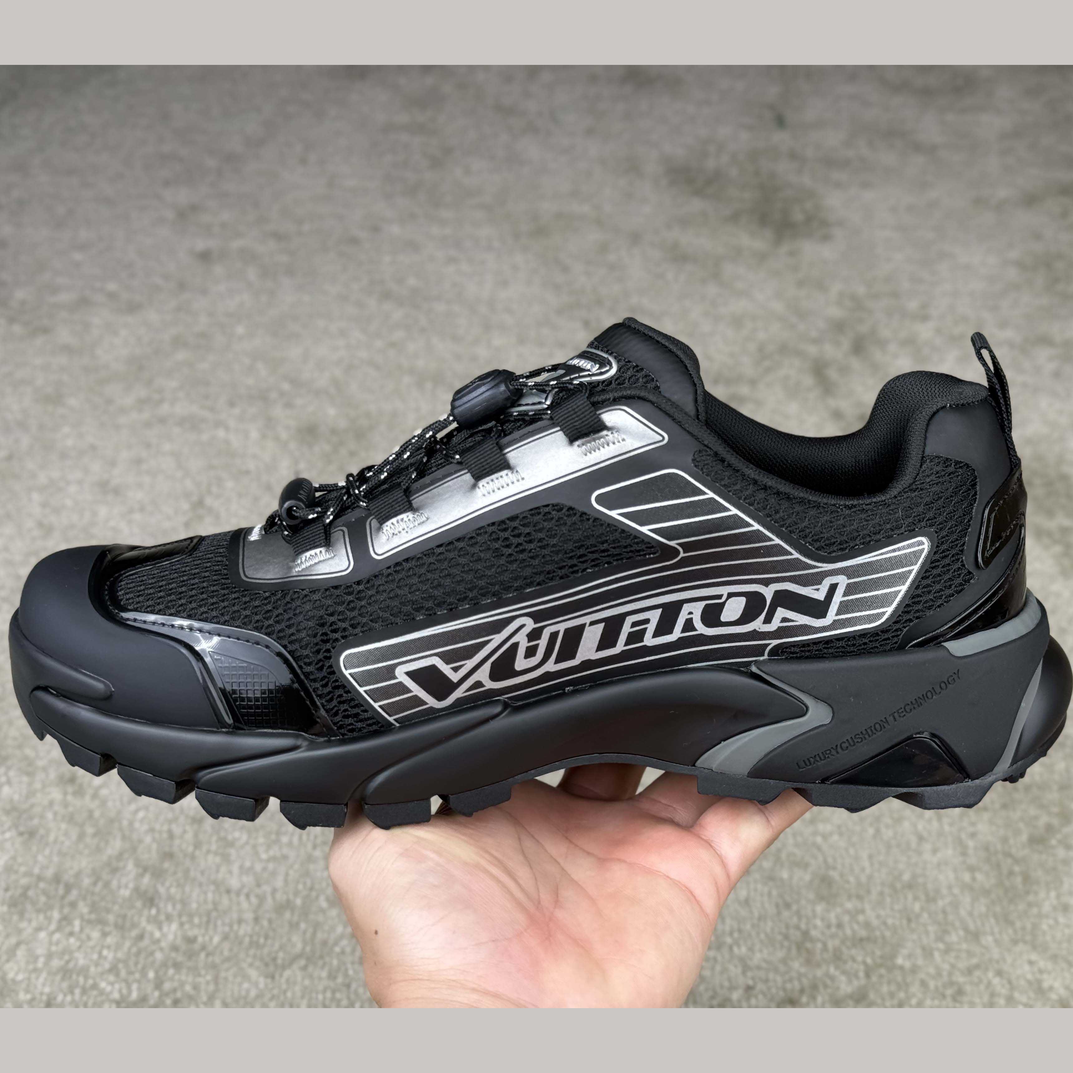 Louis Vuitton LV Runner Tatic Sneaker     1ADH08 - DesignerGu