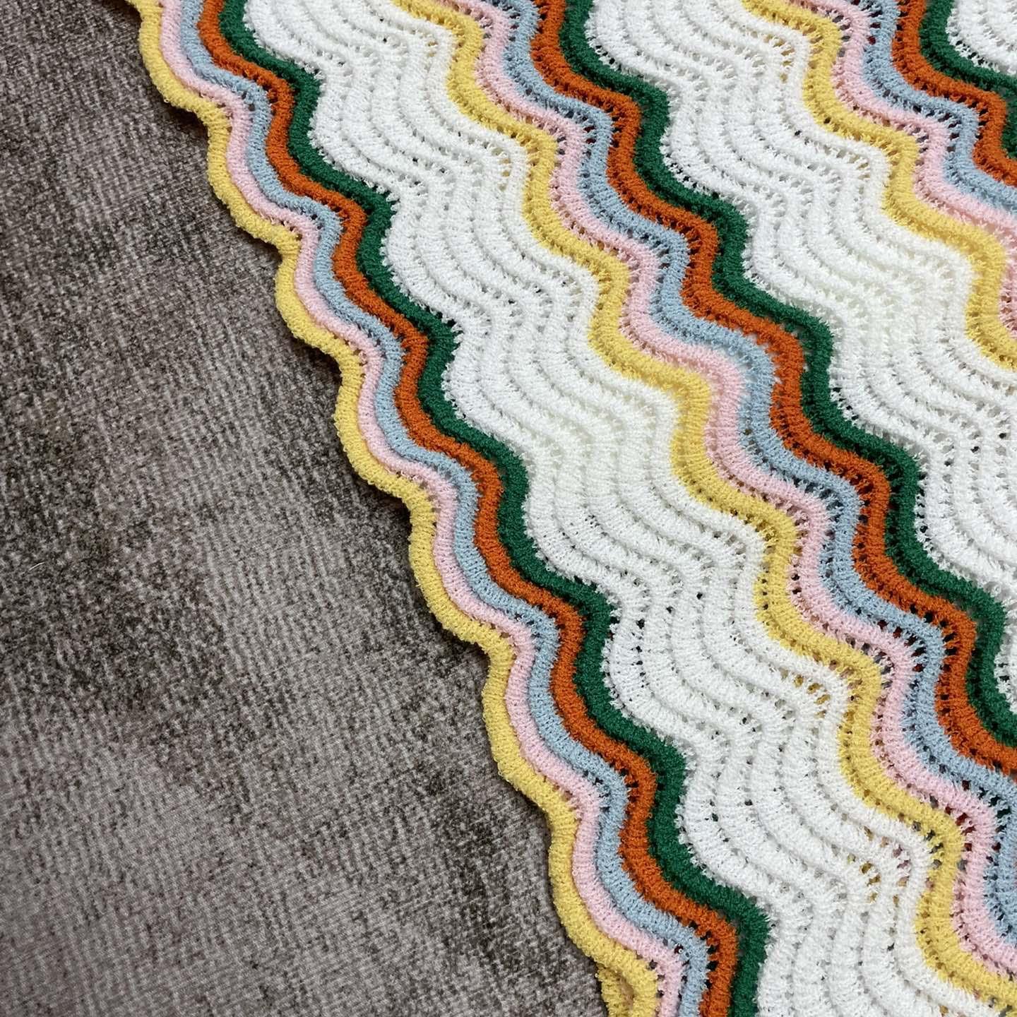 Casablanca Wavy Short-sleeve Boucle Shirt   D0058 - DesignerGu