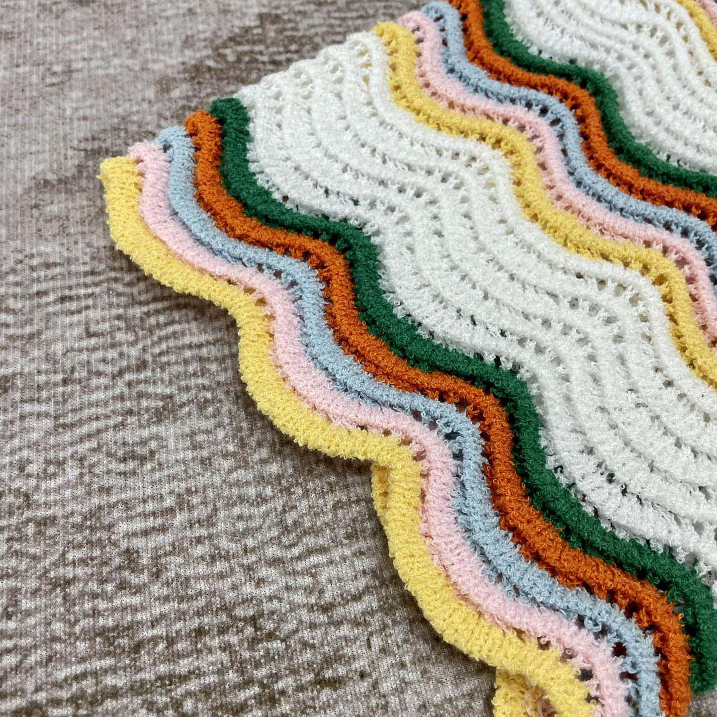 Casablanca Wavy Short-sleeve Boucle Shirt   D0058 - DesignerGu