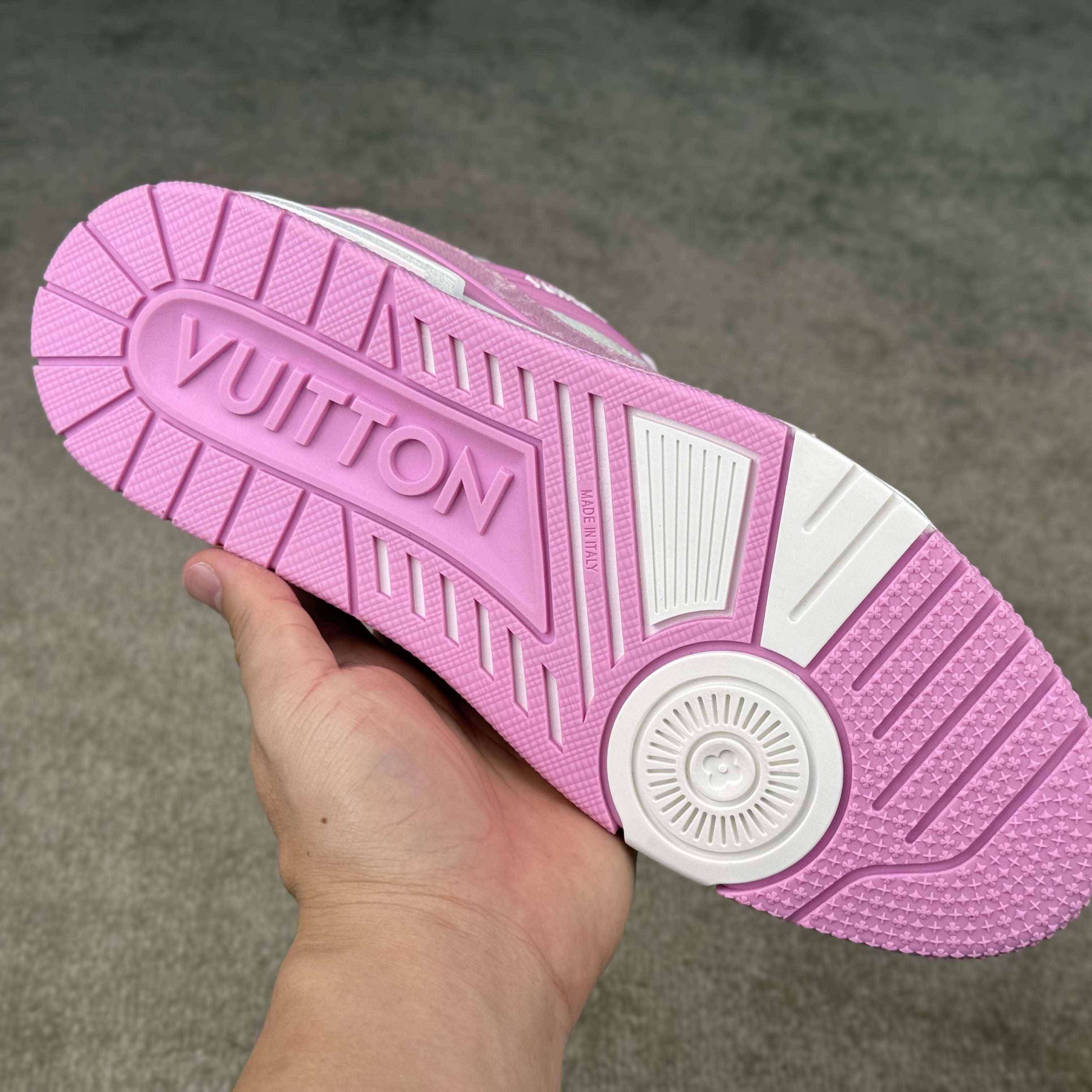 Louis Vuitton LV Trainer Sneaker   1AIKNK - DesignerGu