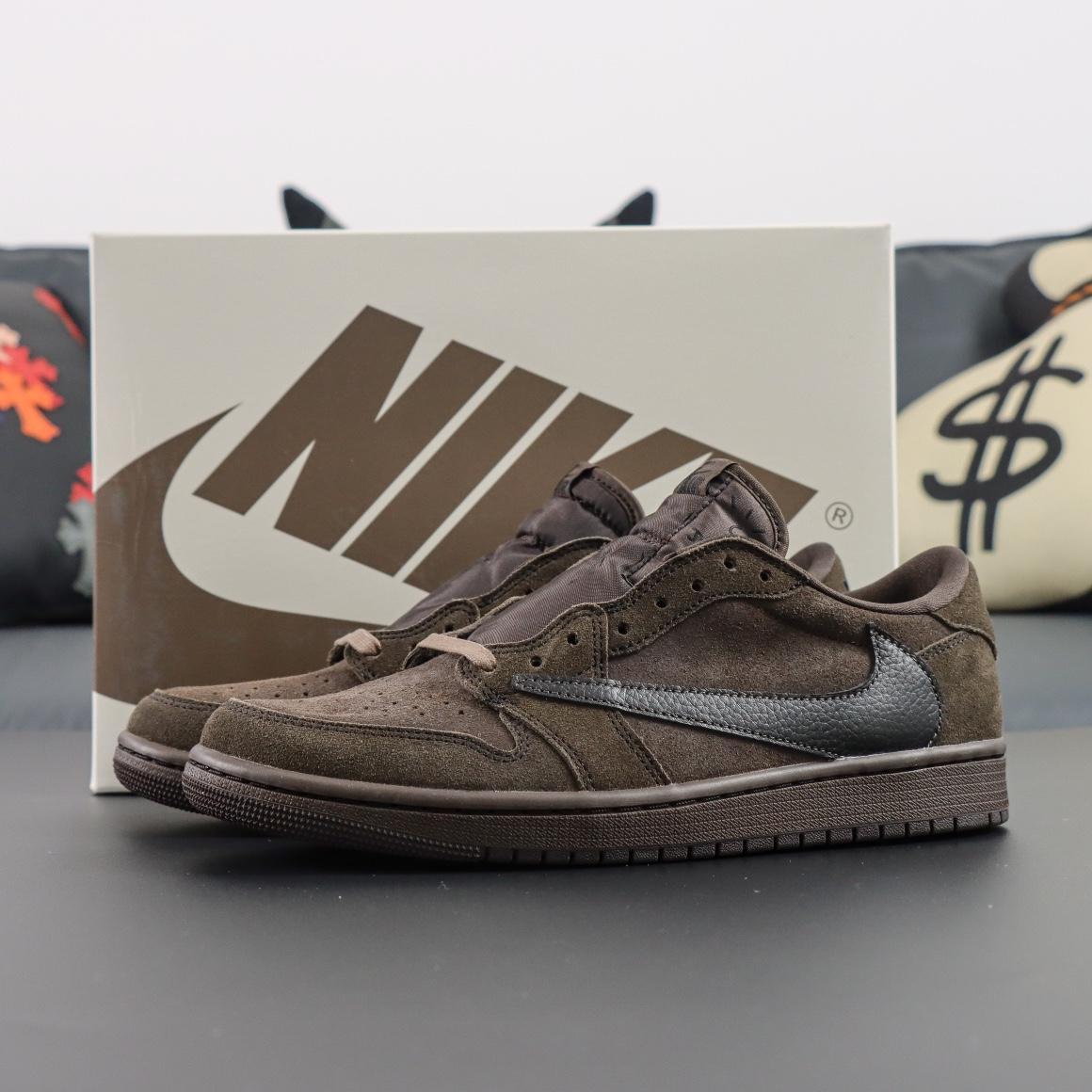 Travis Scott x Air Jordan 1 Low OG 