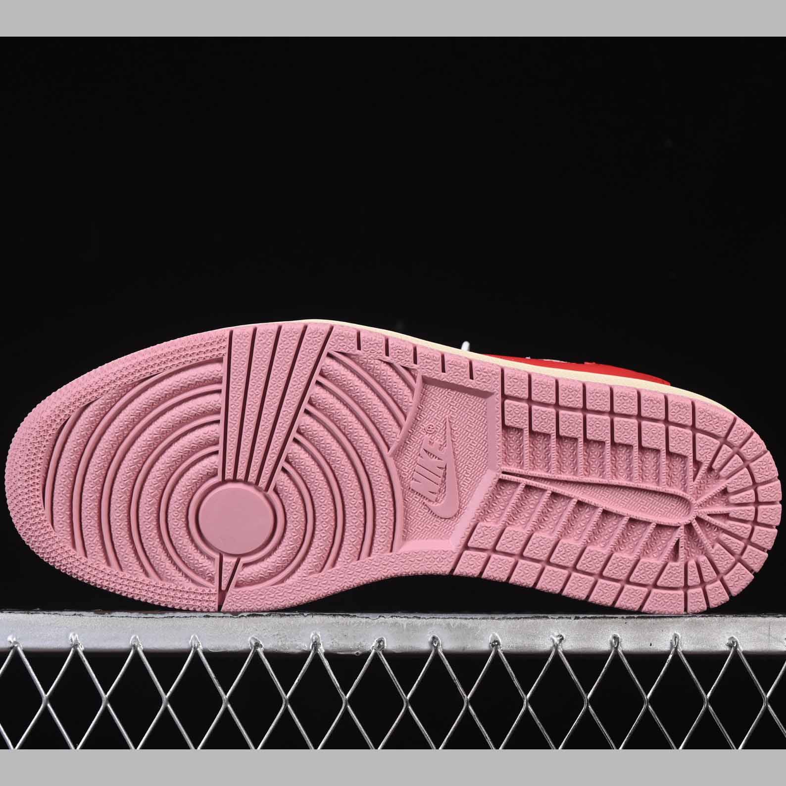 Travis Scott x Jordan Air Jordan 1 Low OG   DM7866-100 - DesignerGu