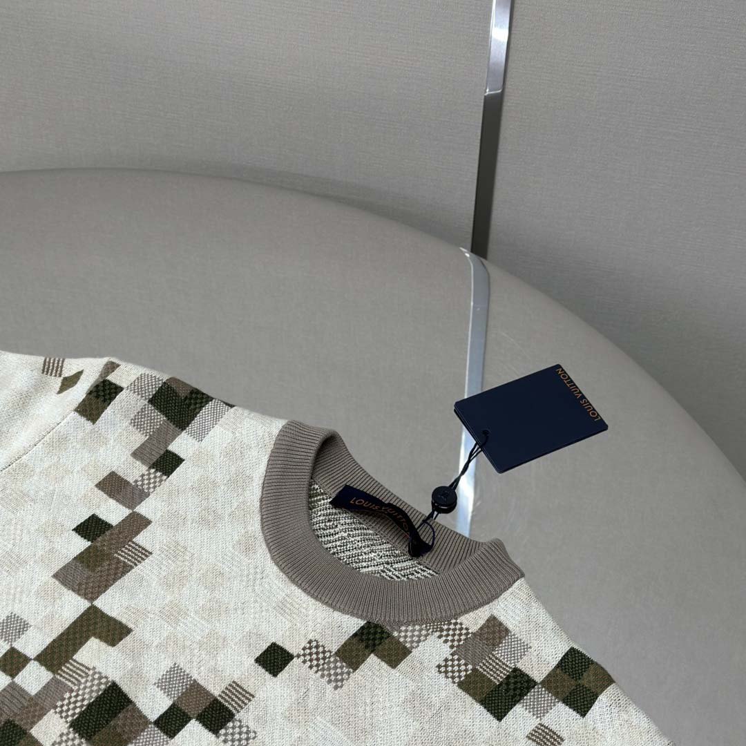 Louis Vuitton Graphic Crewneck   - DesignerGu