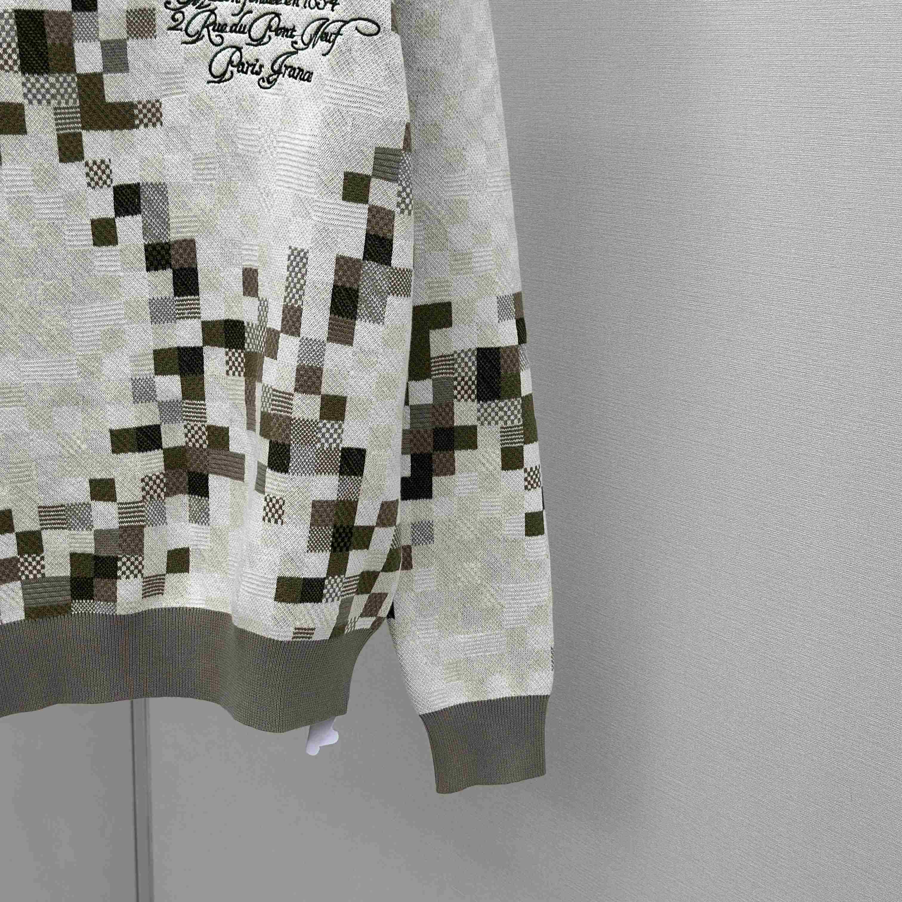 Louis Vuitton Graphic Crewneck   - DesignerGu