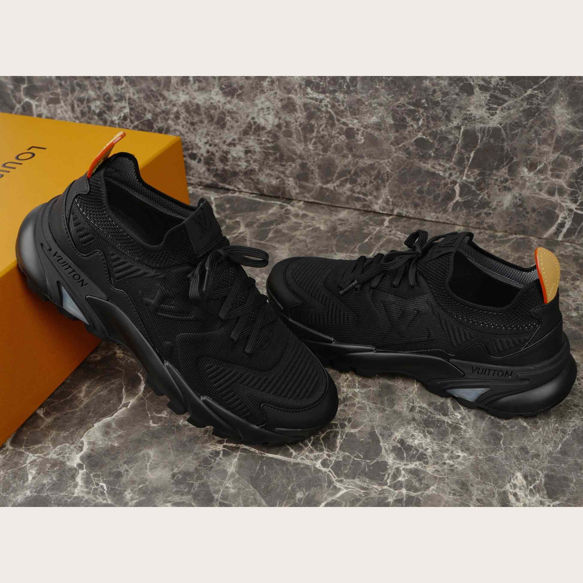 Louis Vuitton LV Runner Tatic Sneaker   1AILJ2 - DesignerGu