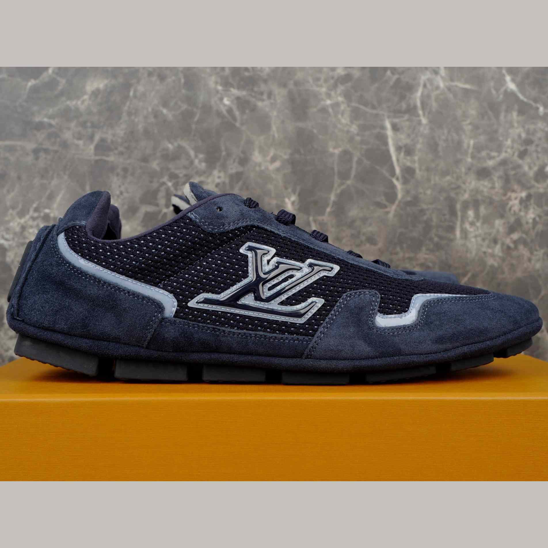 Louis Vuitton LV Rally Sneaker   1AHU69 - DesignerGu