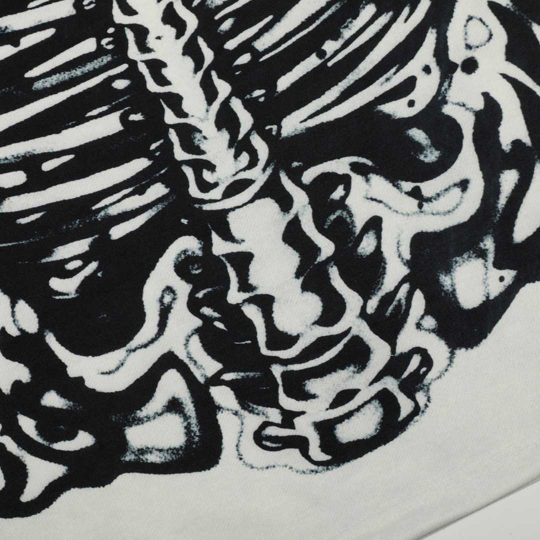 Hellstar Airbrushed Bones Longsleeve Shirt - DesignerGu