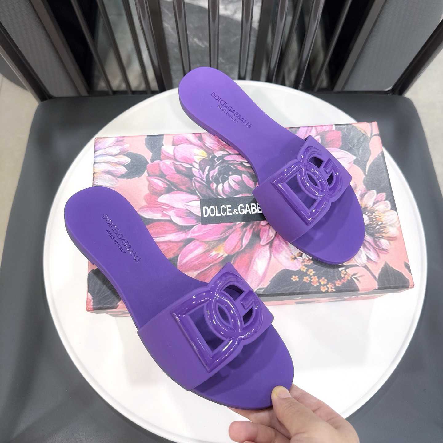 Dolce & Gabbana DG-logo Sandals - DesignerGu