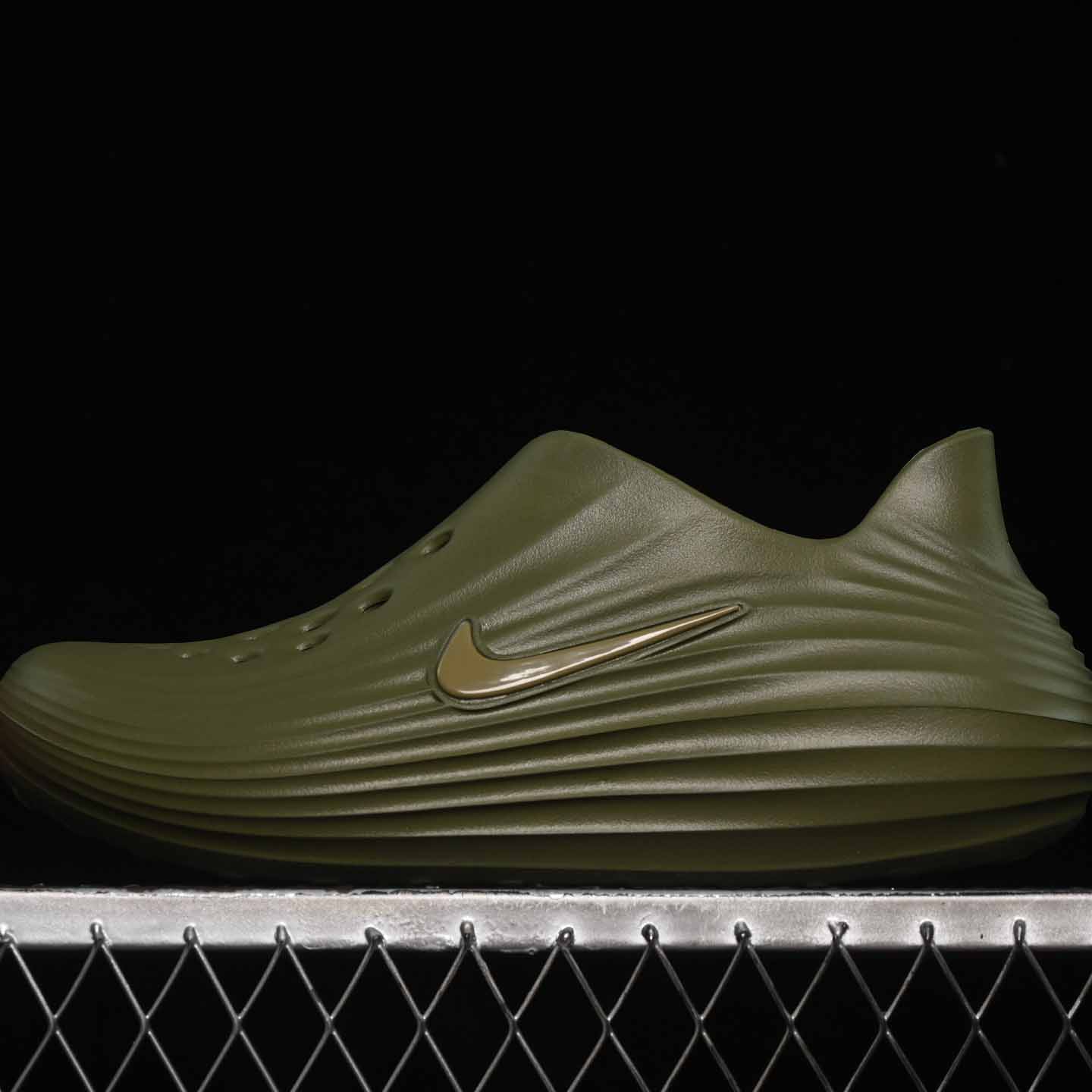 Nike ReactX Rejuven8 - DesignerGu