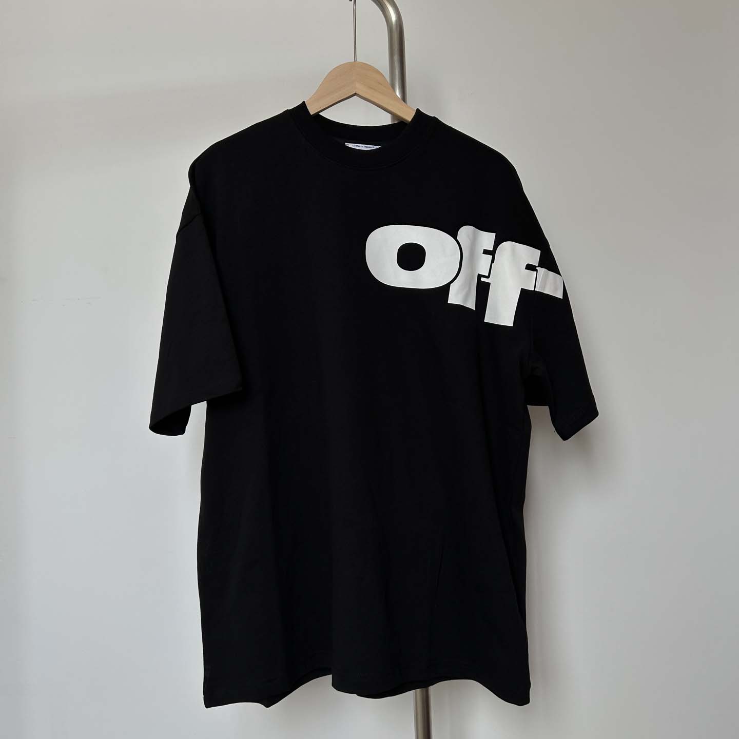 Off-White Shared Logo Cotton T-shirt - DesignerGu