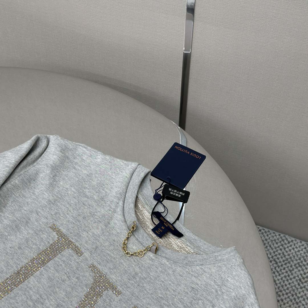 Louis Vuitton Rhinestone Signature Sweater   1AIBL9 - DesignerGu