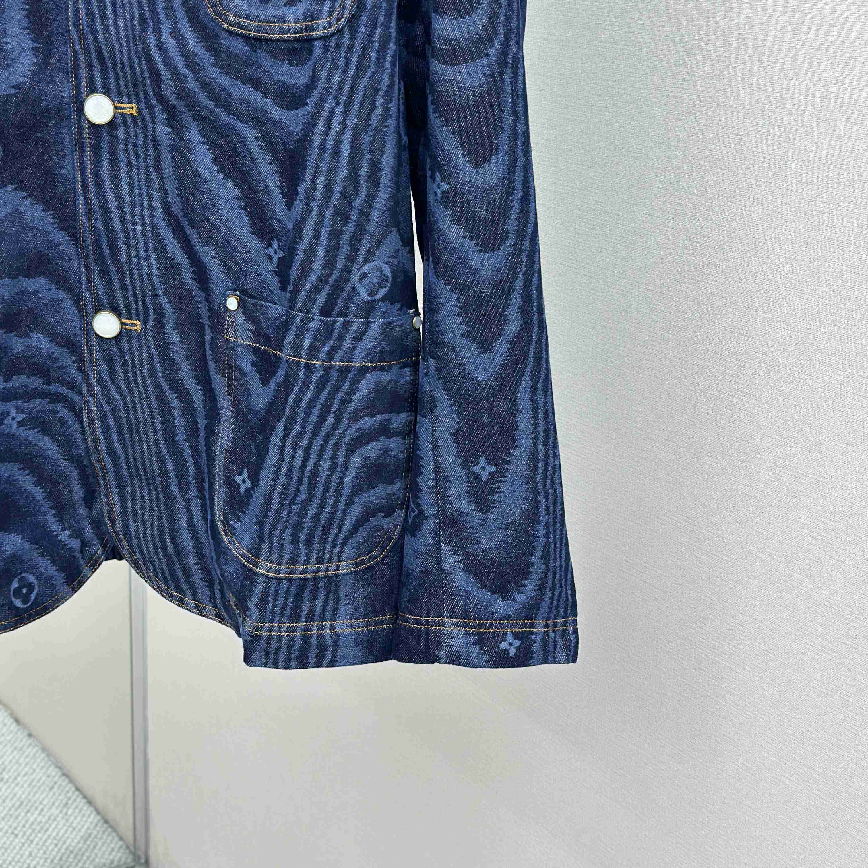 Louis Vuitton Chic Collarless Denim Jacket   1AHUXT - DesignerGu