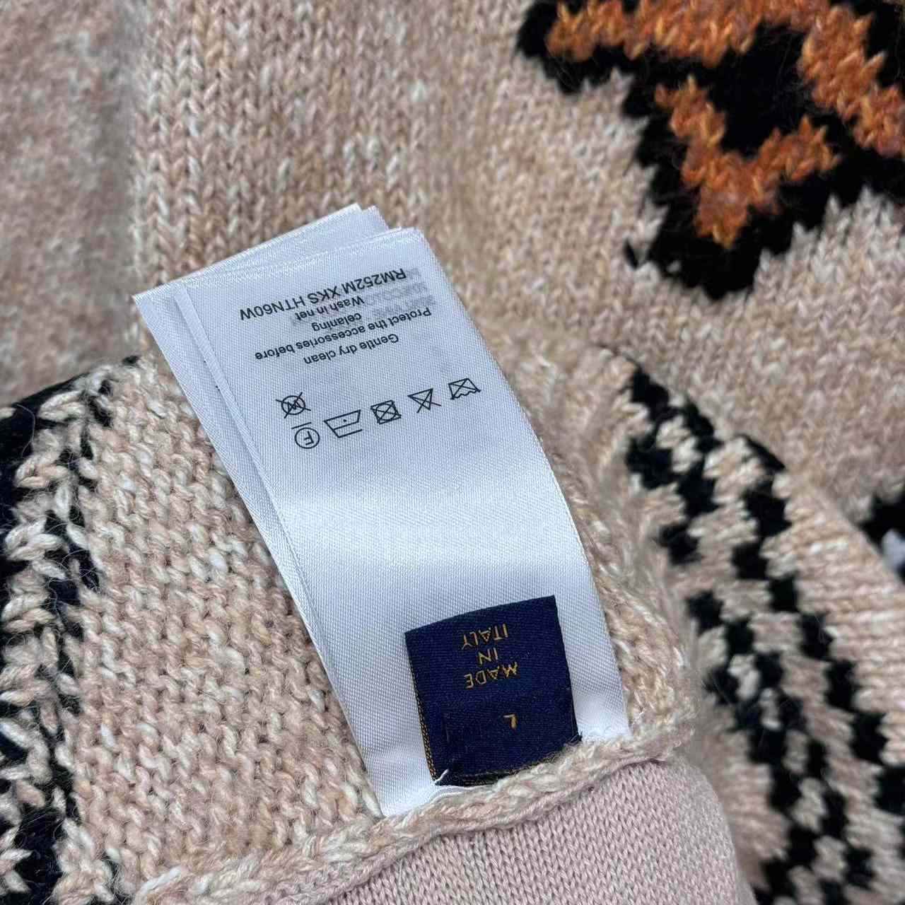 Louis Vuitton Zippered Knitted Blouson   1AIM56 - DesignerGu