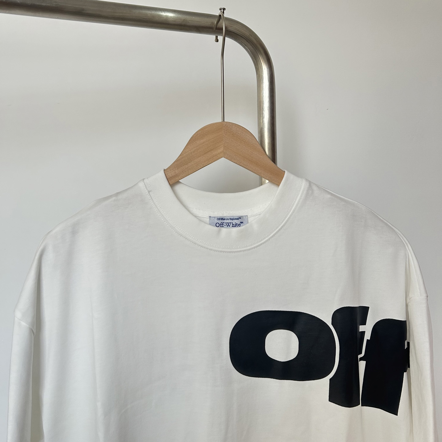 Off-White Shared Logo Cotton T-shirt - DesignerGu