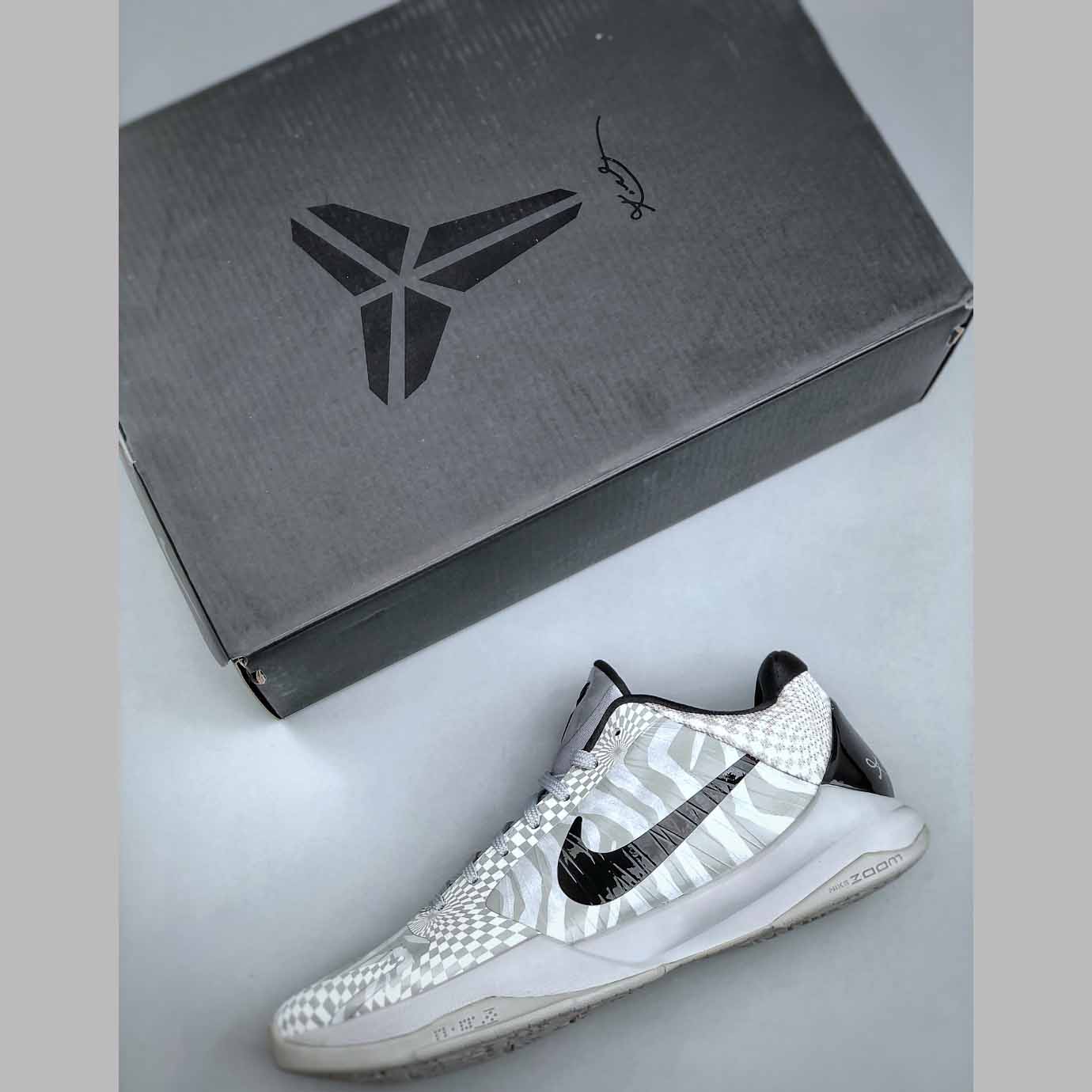 Nike Zoom Kobe 5 Protro Zebra   CD4991-003 - DesignerGu