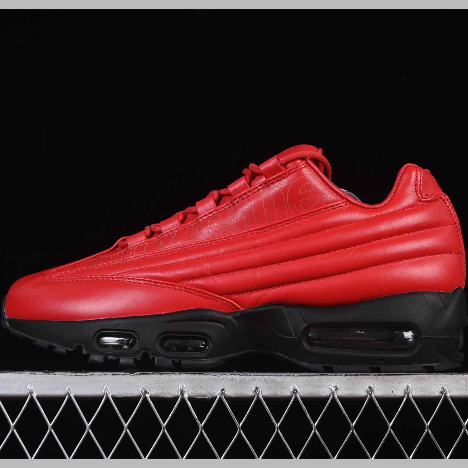 Supreme x Nike Air Max 95 Lux    CI0999-600 - DesignerGu