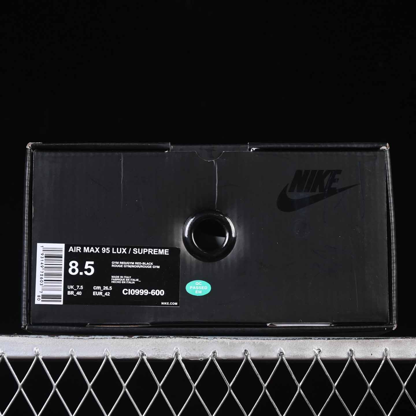 Supreme x Nike Air Max 95 Lux    CI0999-600 - DesignerGu