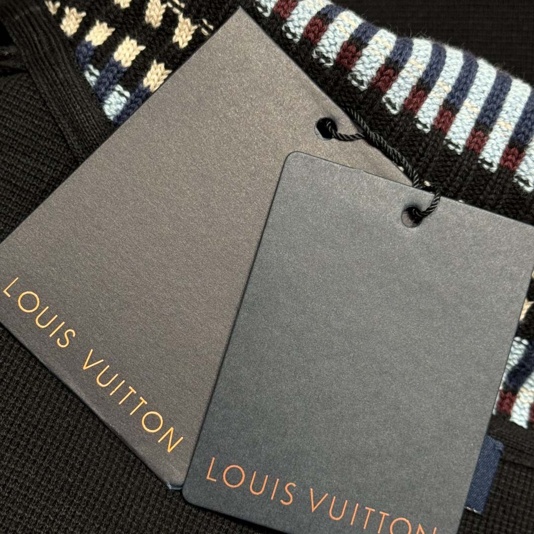 Louis Vuitton Knit Bomber   1AHVN4 - DesignerGu