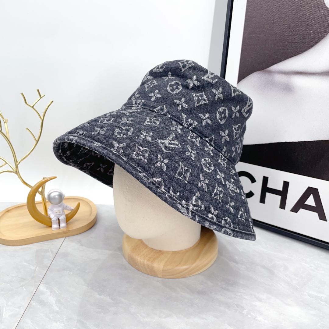 Louis Vuitton Monogram Hat - DesignerGu