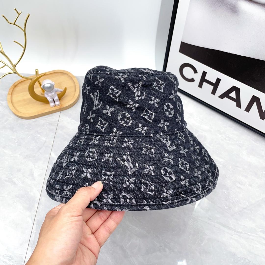Louis Vuitton Monogram Hat - DesignerGu
