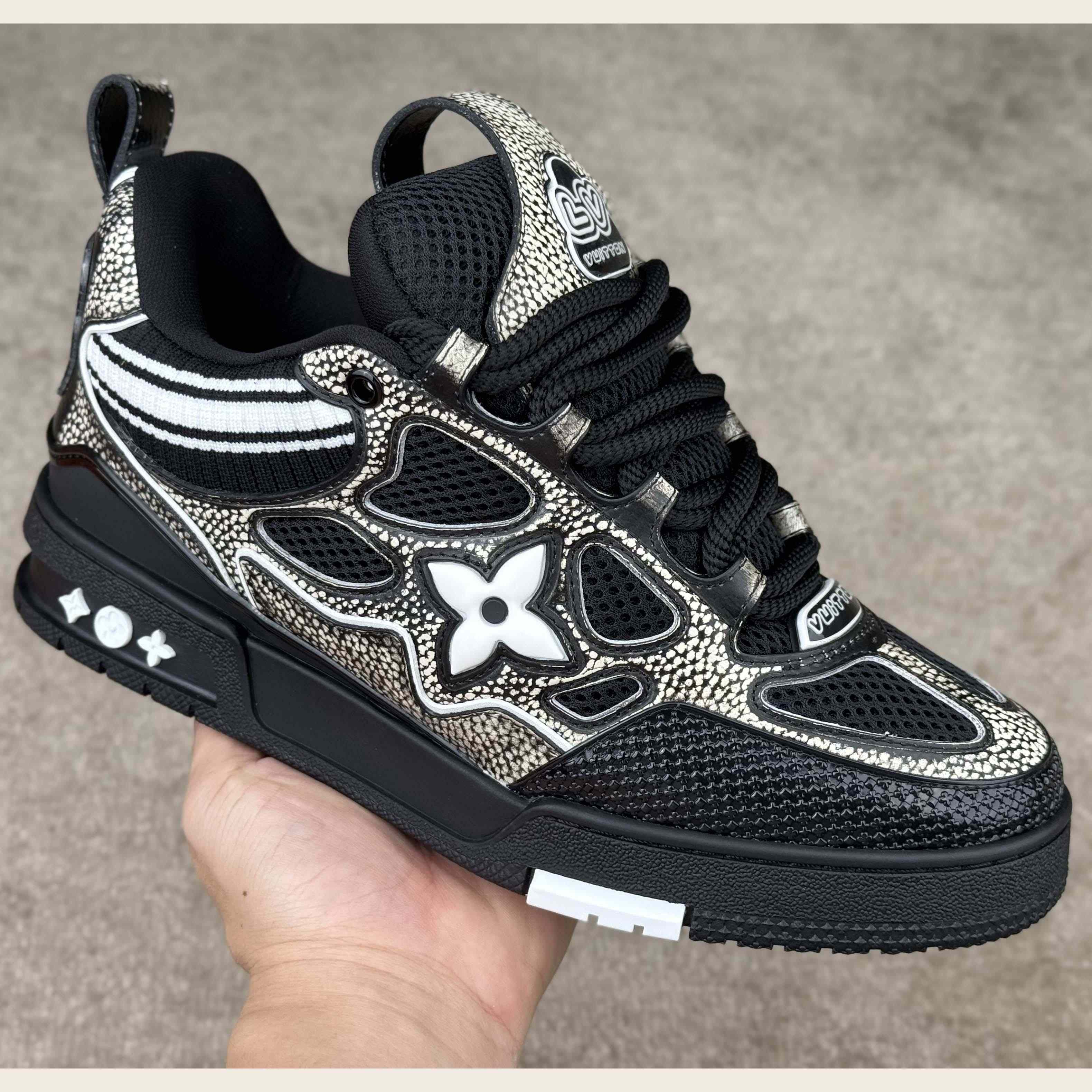 Louis Vuitton LV Skate Sneaker   1AHSX7 - DesignerGu
