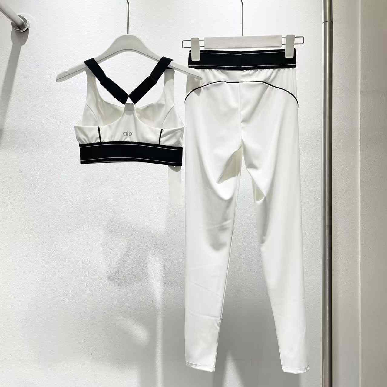 Alo Yoga - DesignerGu