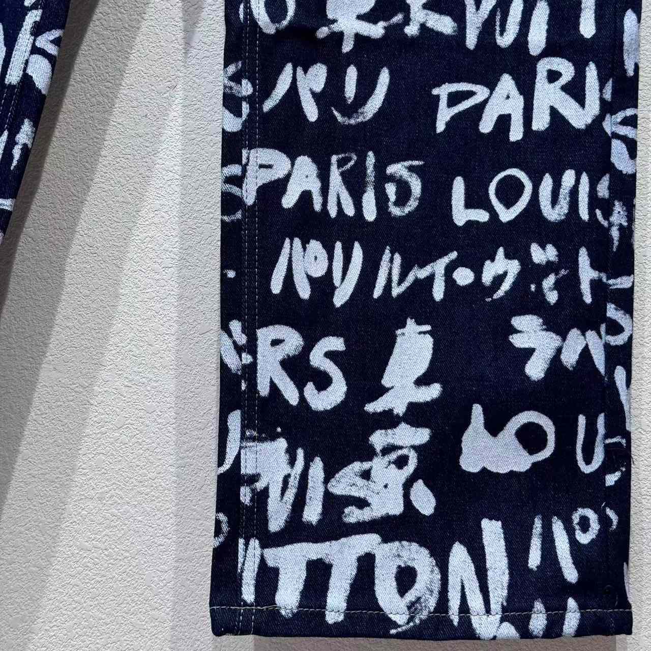 Louis Vuitton Denim Skate Pants   1AILT0 - DesignerGu