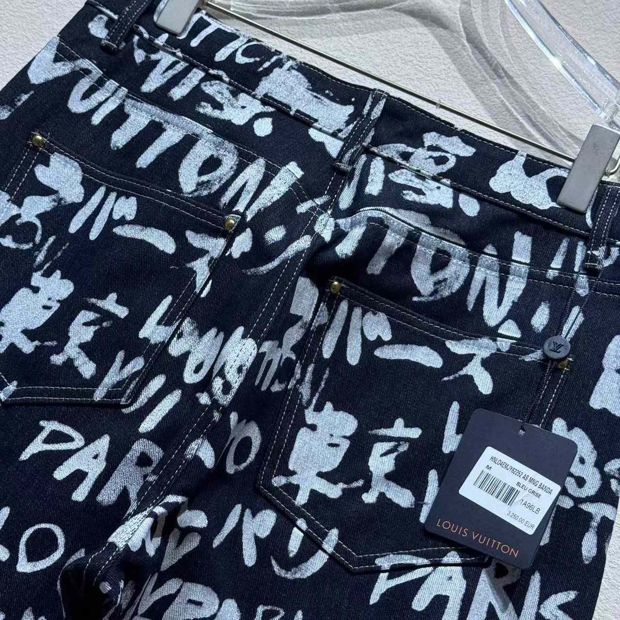 Louis Vuitton Denim Skate Pants   1AILT0 - DesignerGu