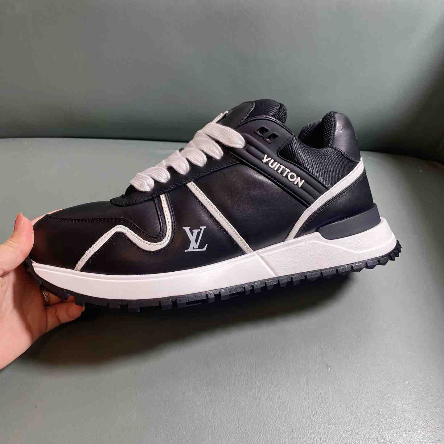 Louis Vuitton Run Away Maxi Sneaker   1AHSS1 - DesignerGu