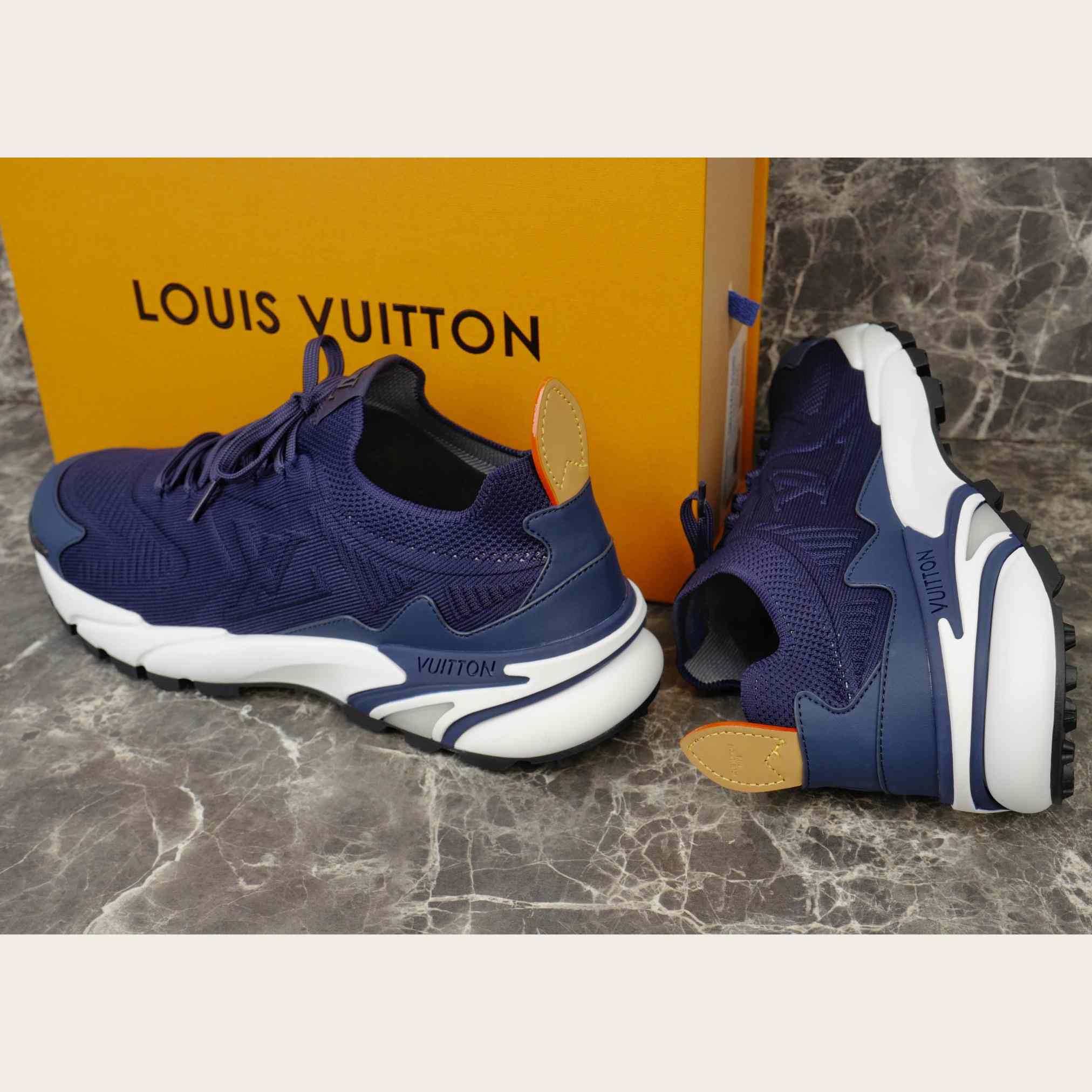 Louis Vuitton LV Runner Tatic Sneaker   1AILK6 - DesignerGu